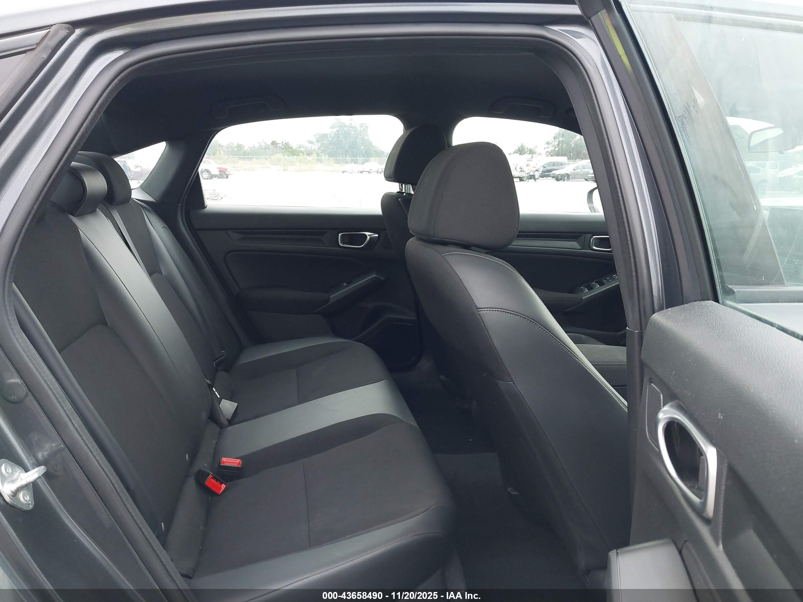 HONDA CIVIC image 8