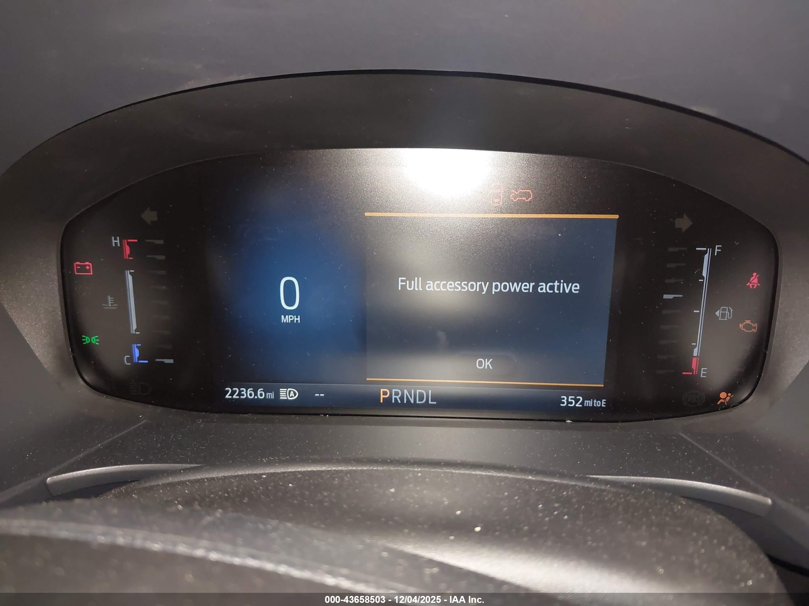 FORD ESCAPE image 7