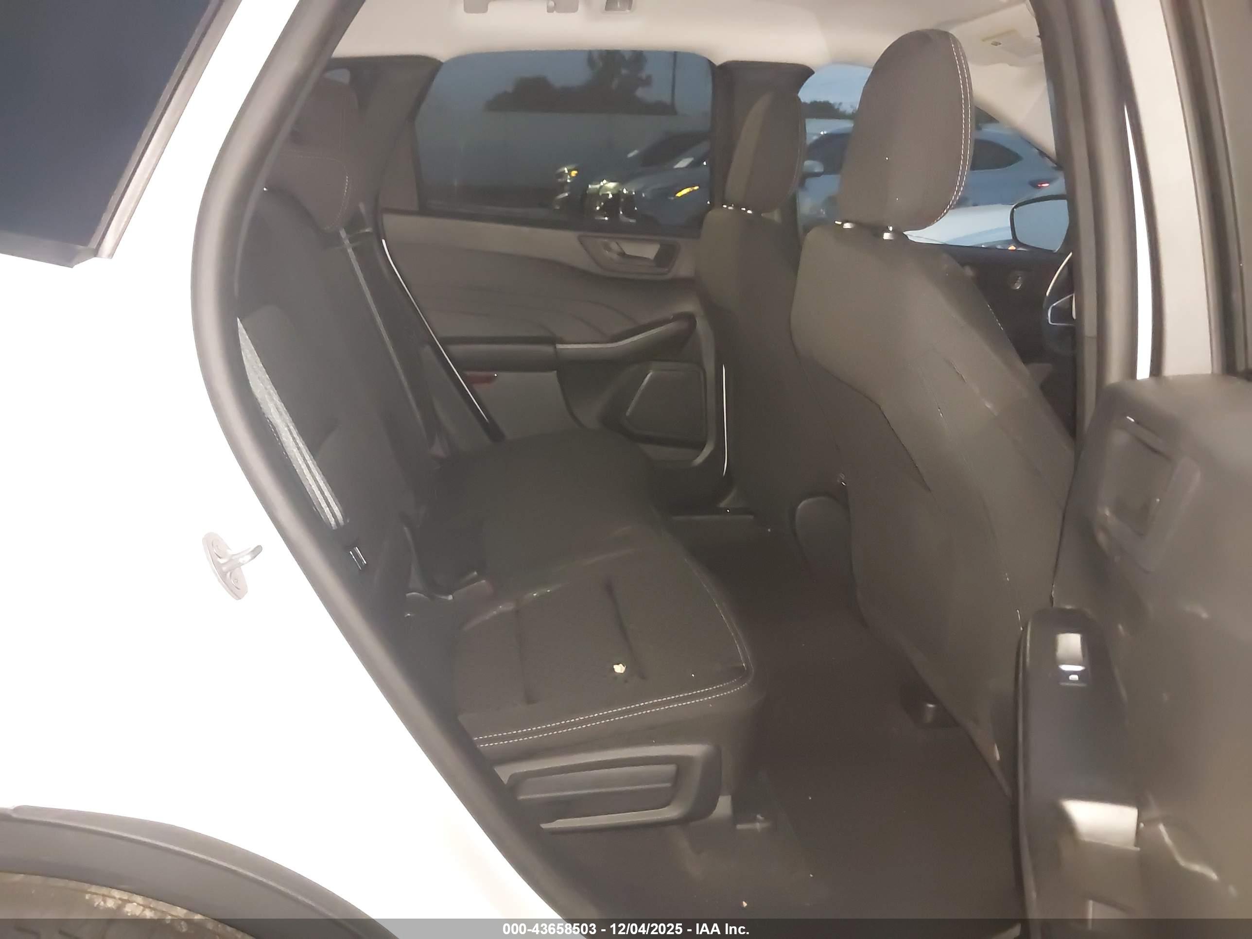 FORD ESCAPE image 8