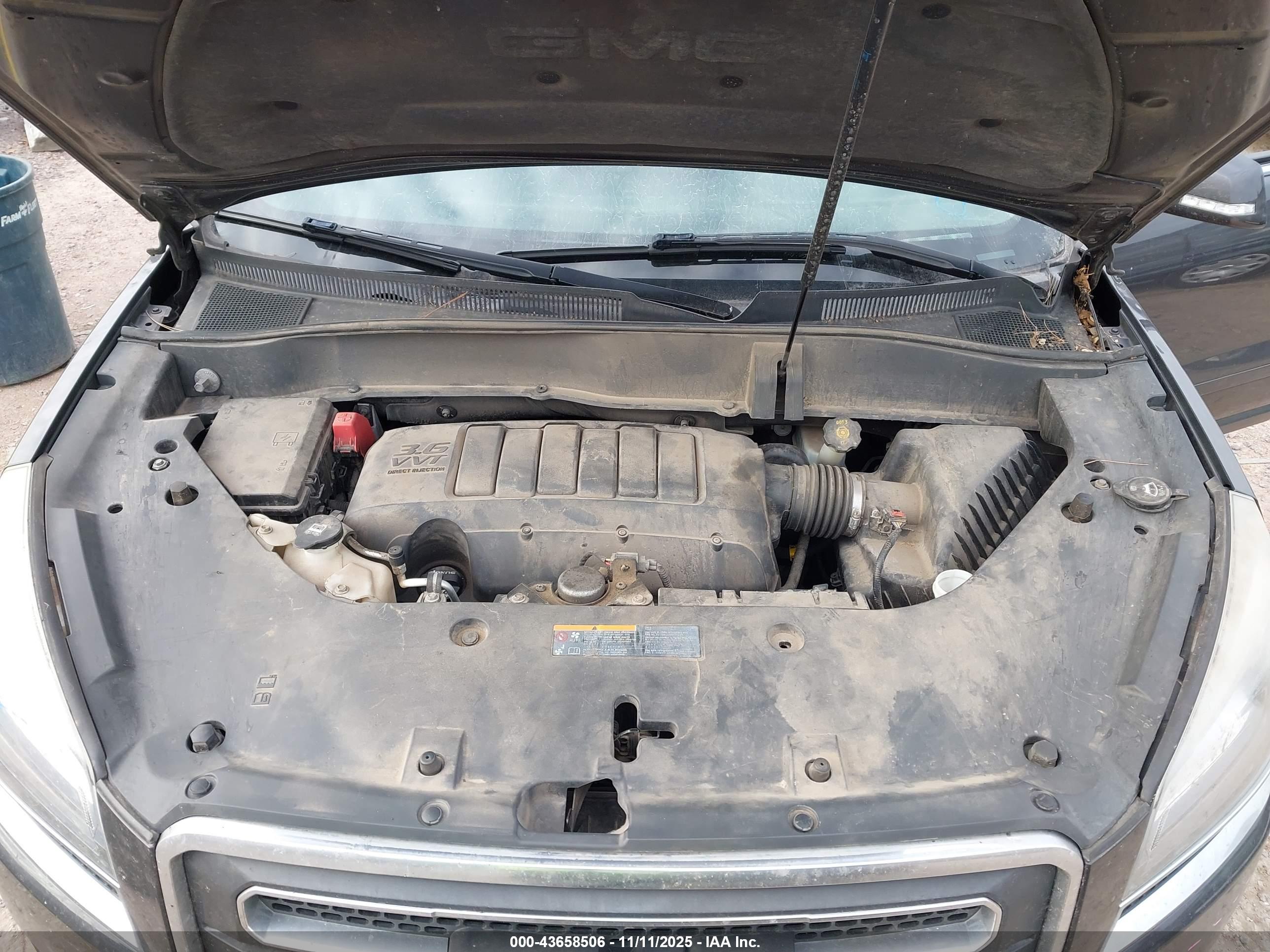 GMC ACADIA image 10