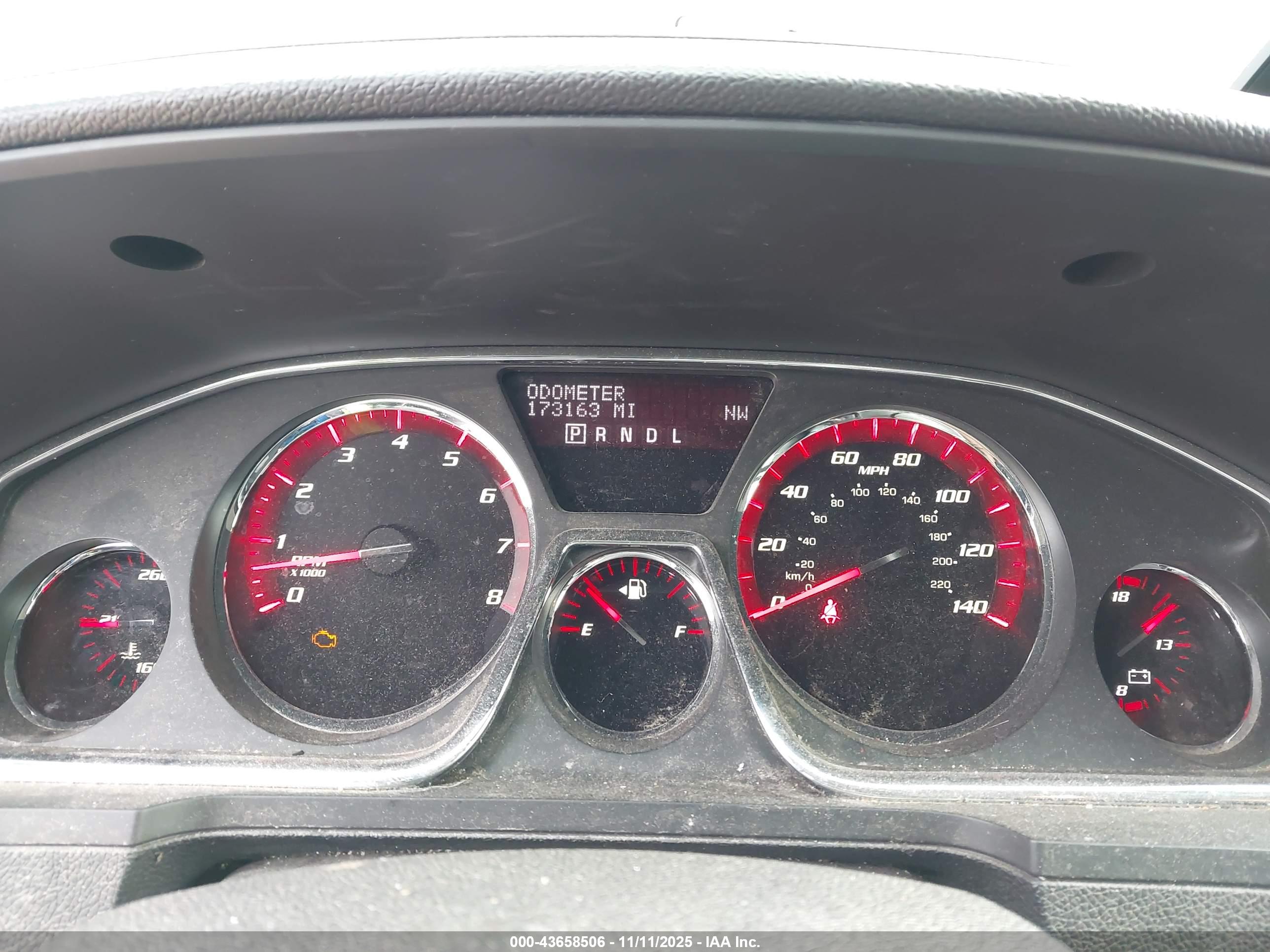 GMC ACADIA image 7