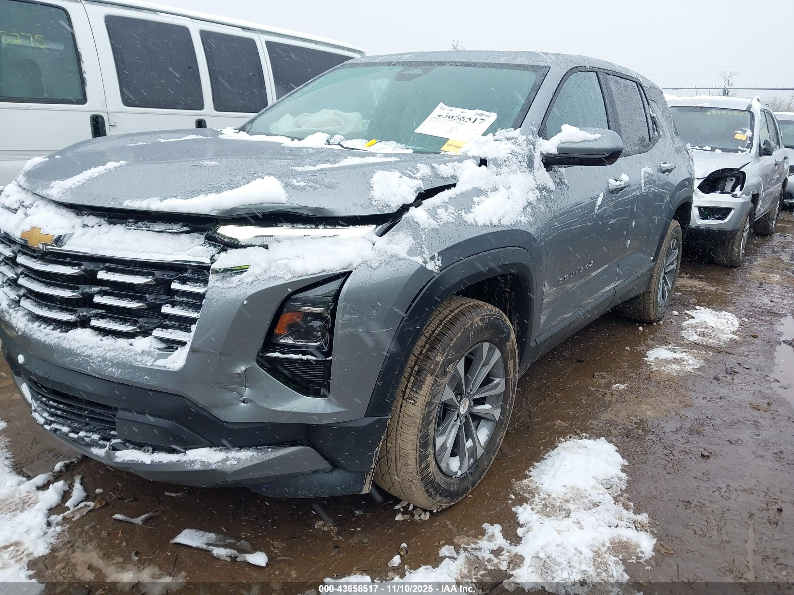 CHEVROLET EQUINOX image 6