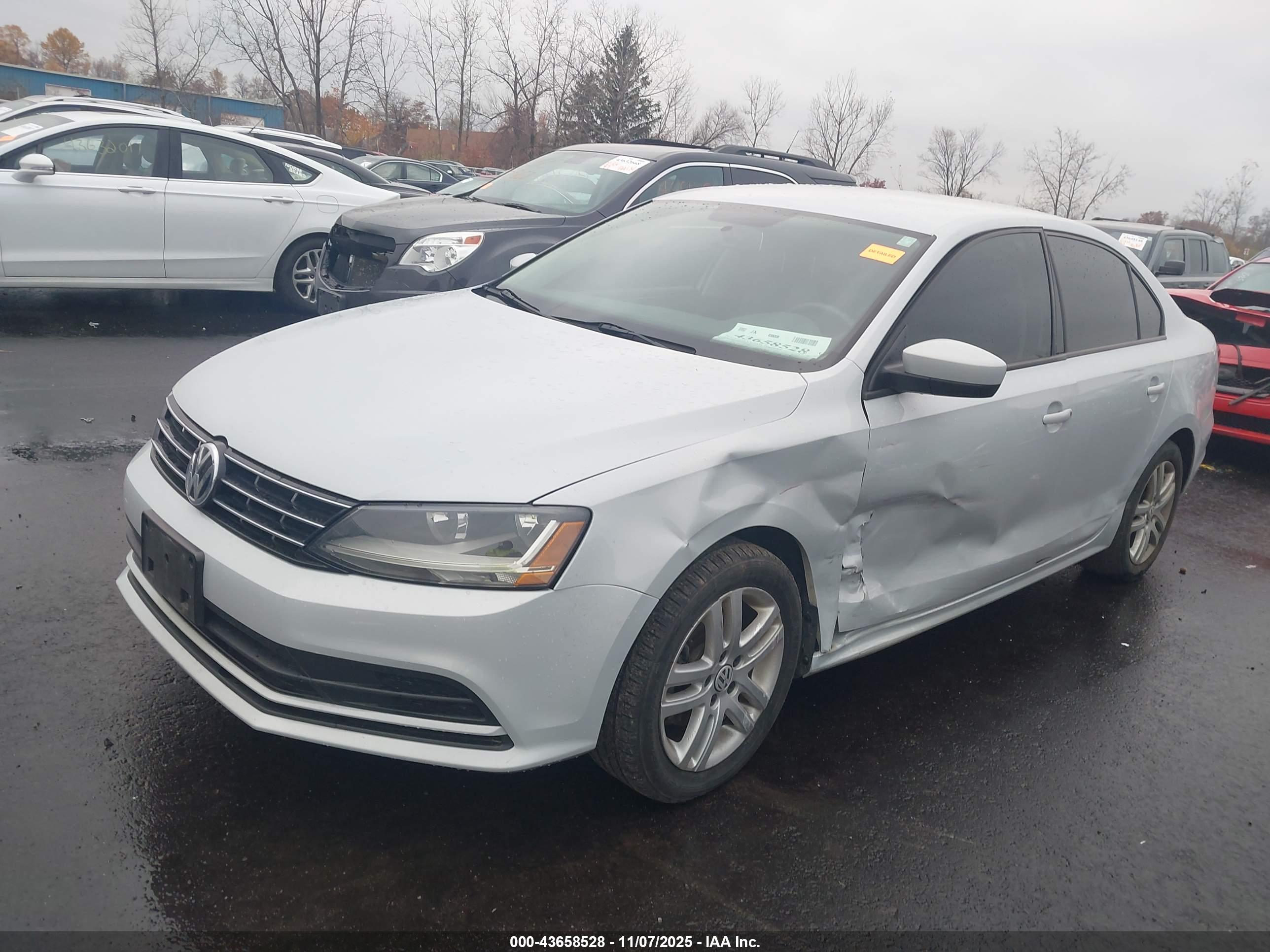 VOLKSWAGEN JETTA image 2