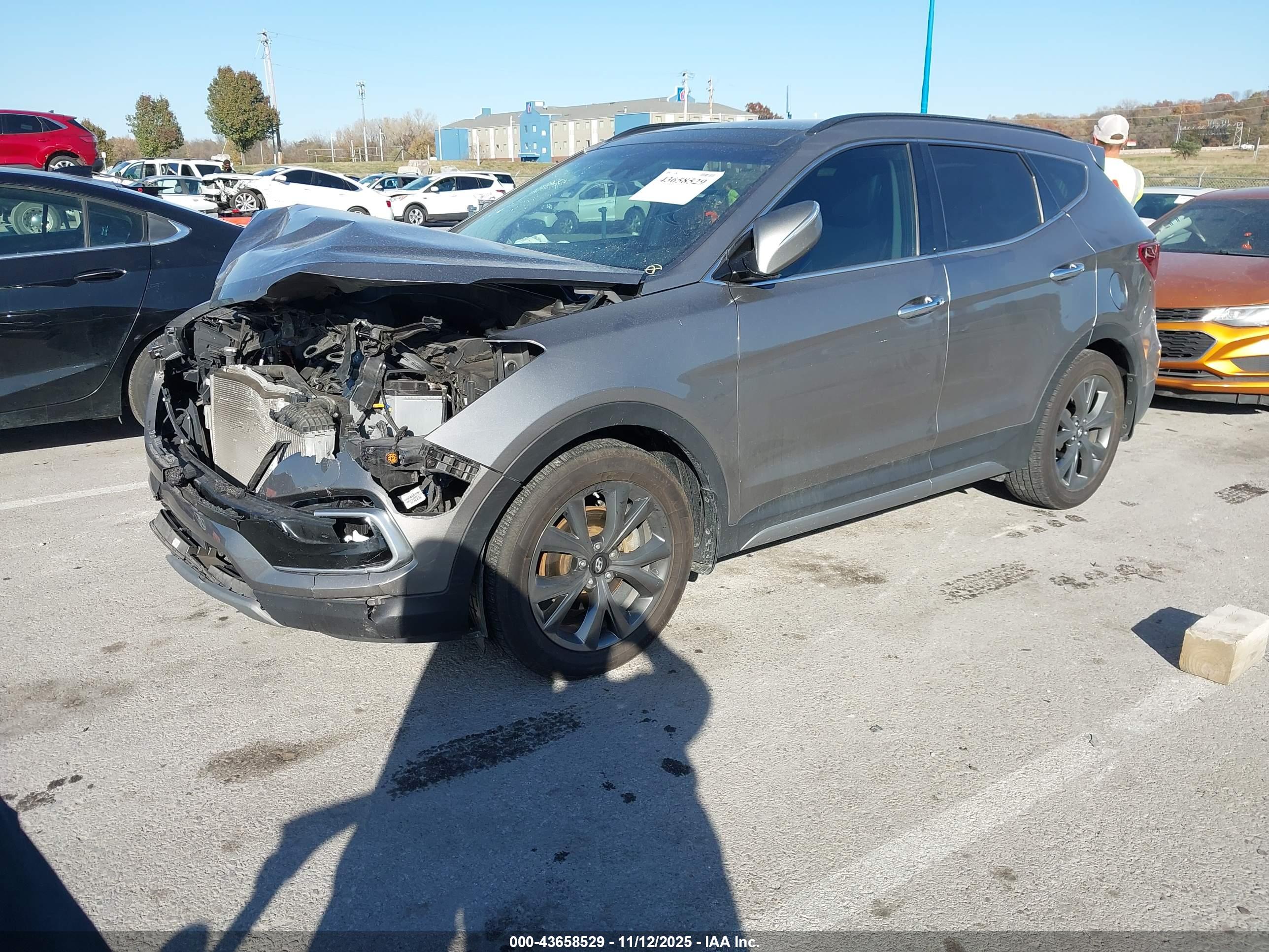 HYUNDAI SANTA image 2