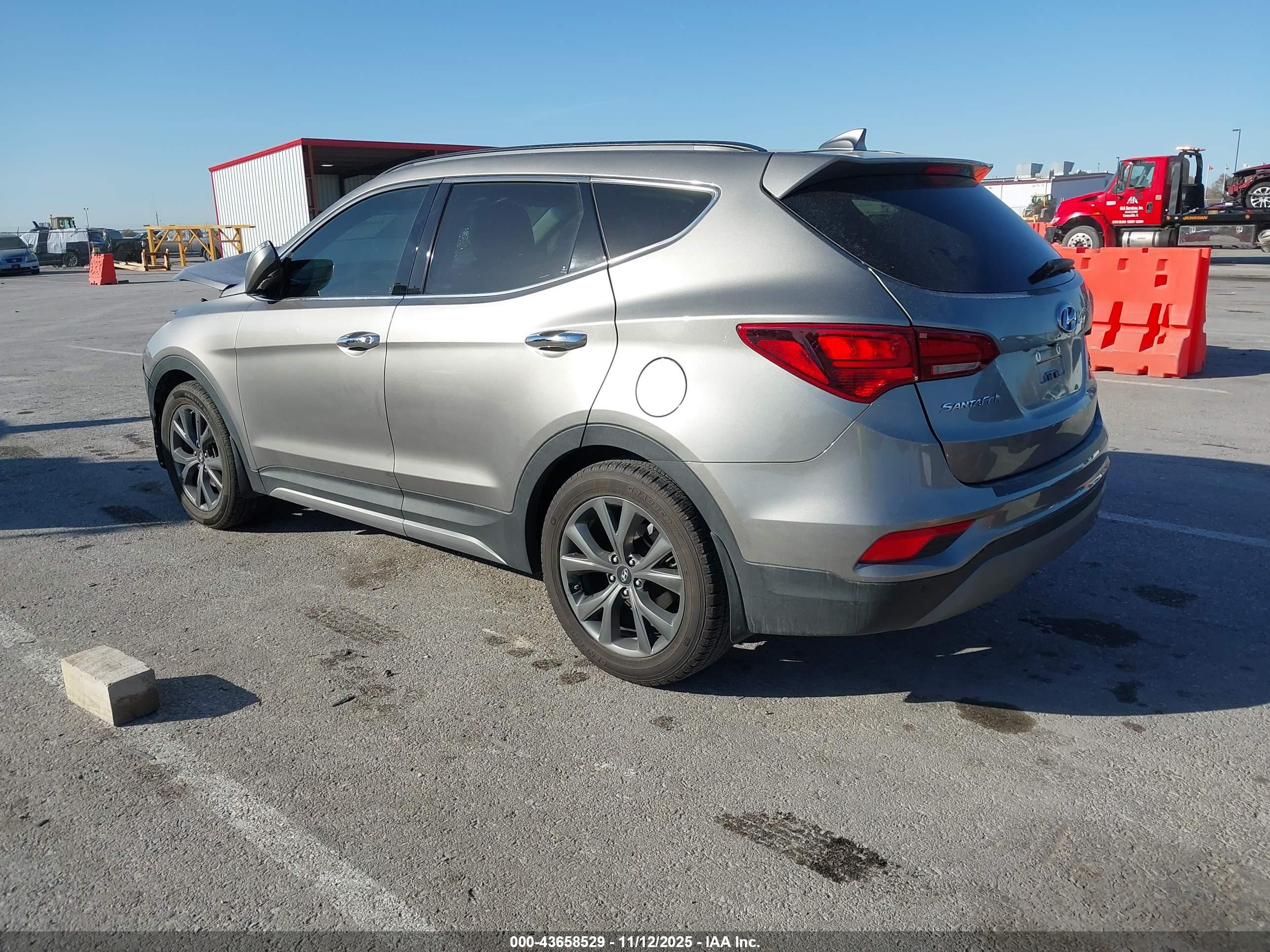 HYUNDAI SANTA image 3