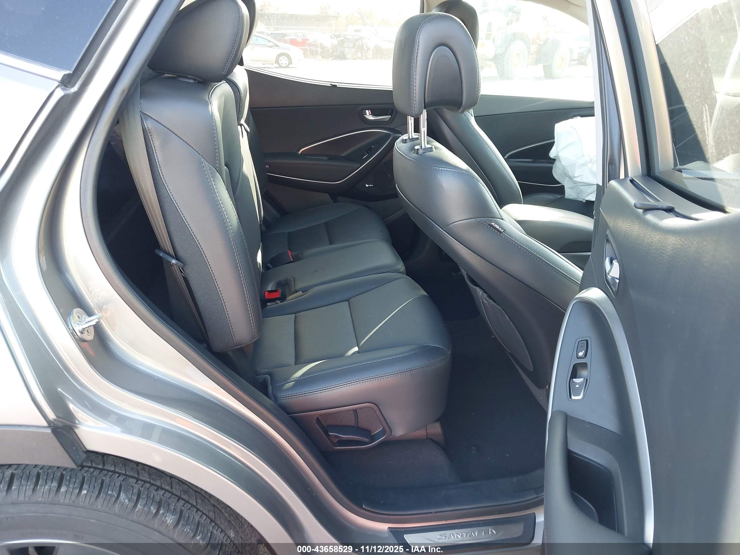HYUNDAI SANTA image 8