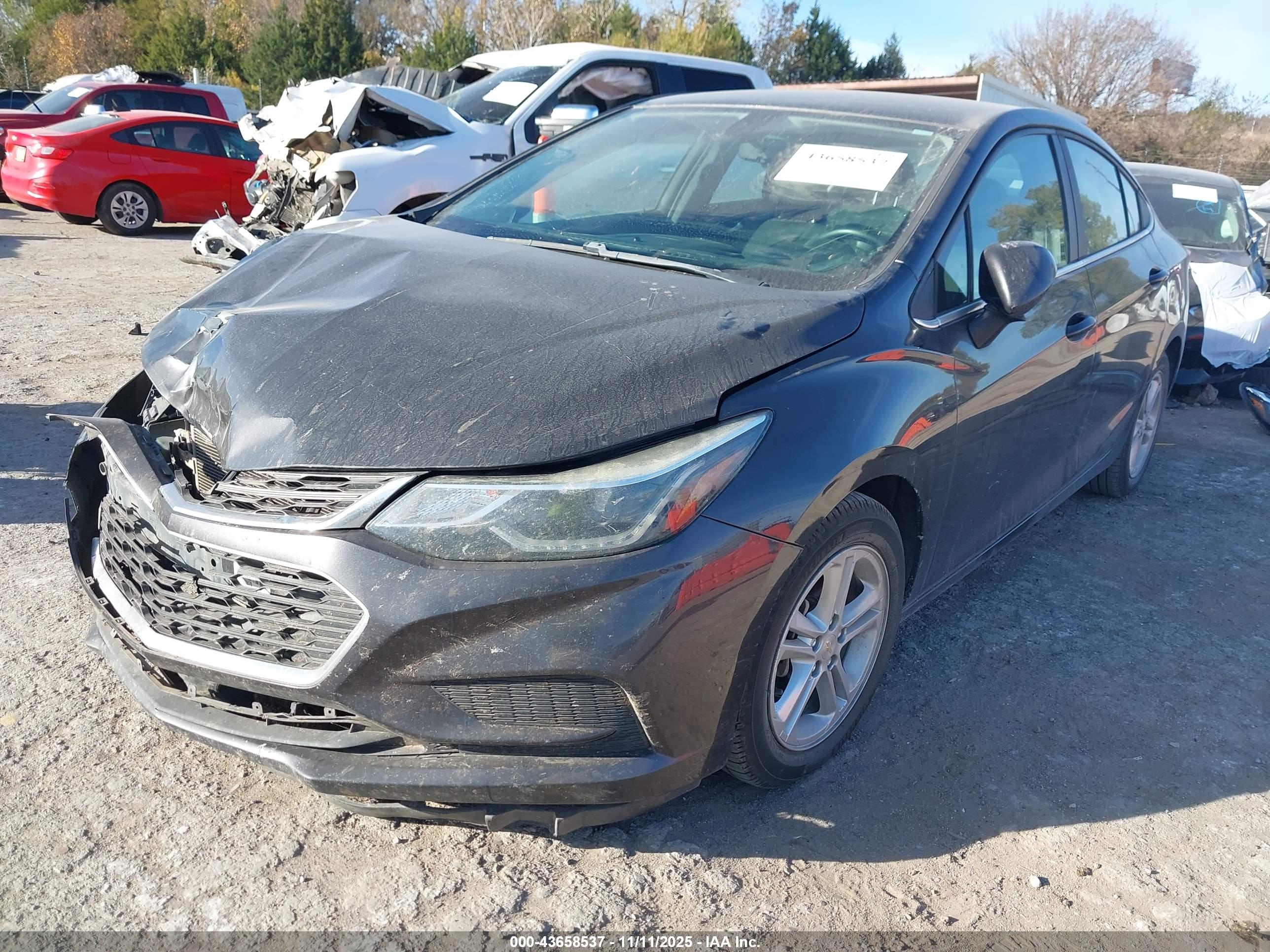 CHEVROLET CRUZE image 2