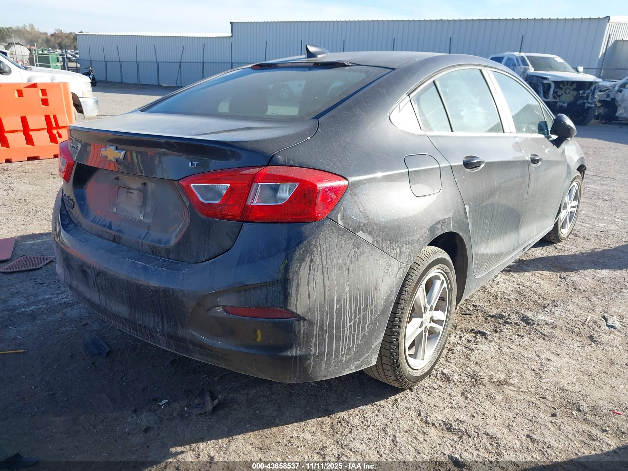 CHEVROLET CRUZE image 4