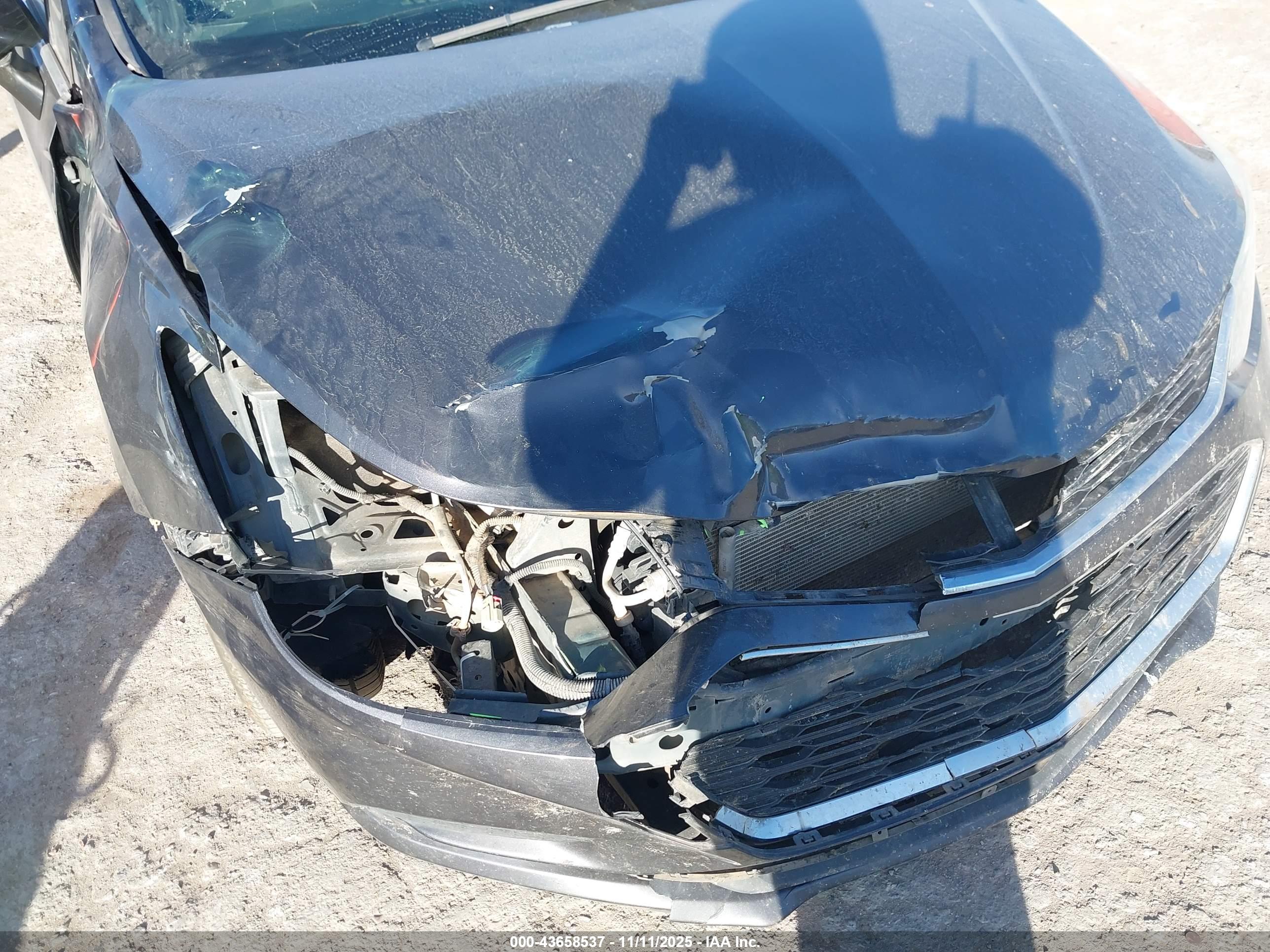 CHEVROLET CRUZE image 6