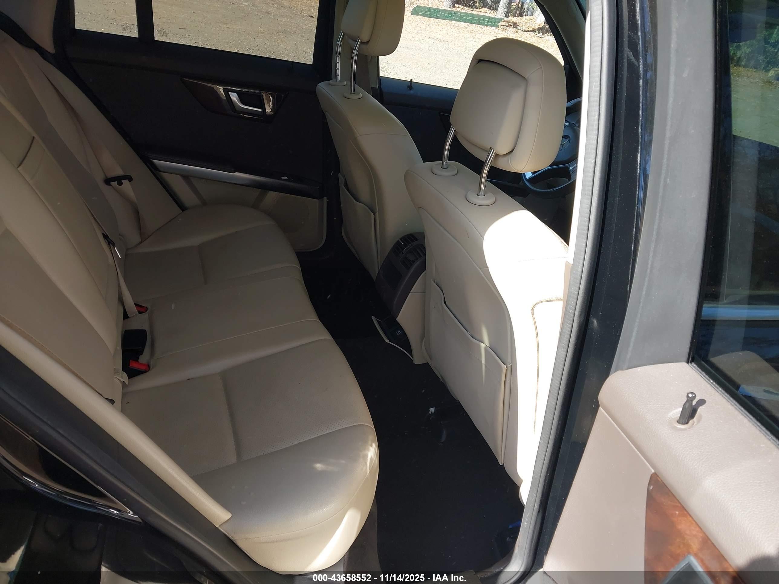MERCEDES-BENZ GLK image 8