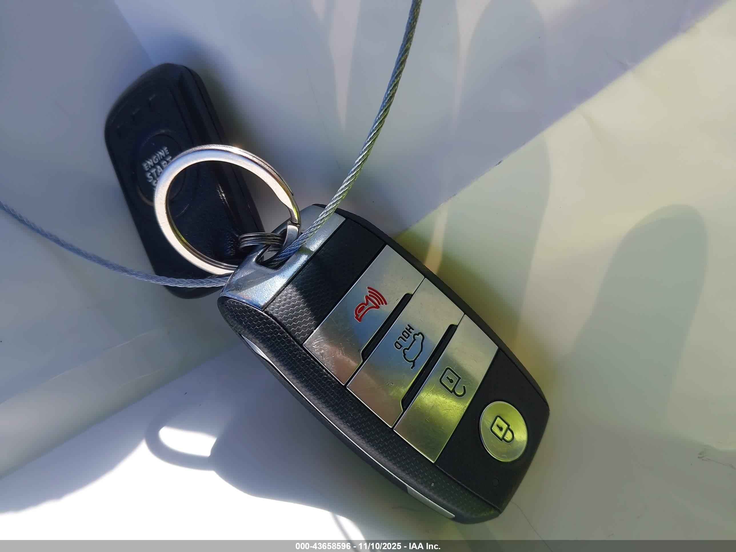 KIA SORENTO image 11