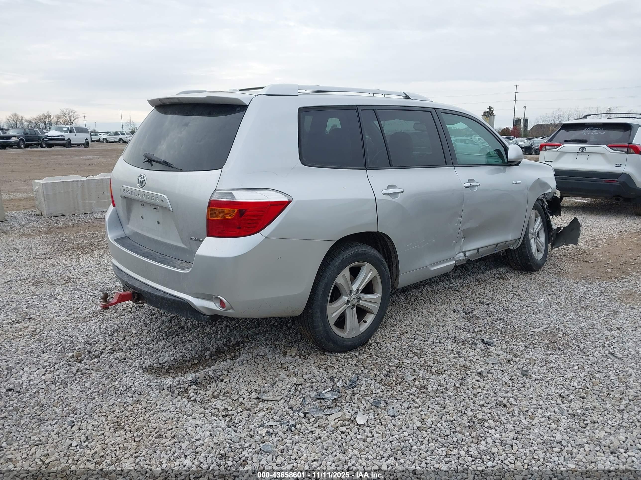 TOYOTA HIGHLANDER image 4