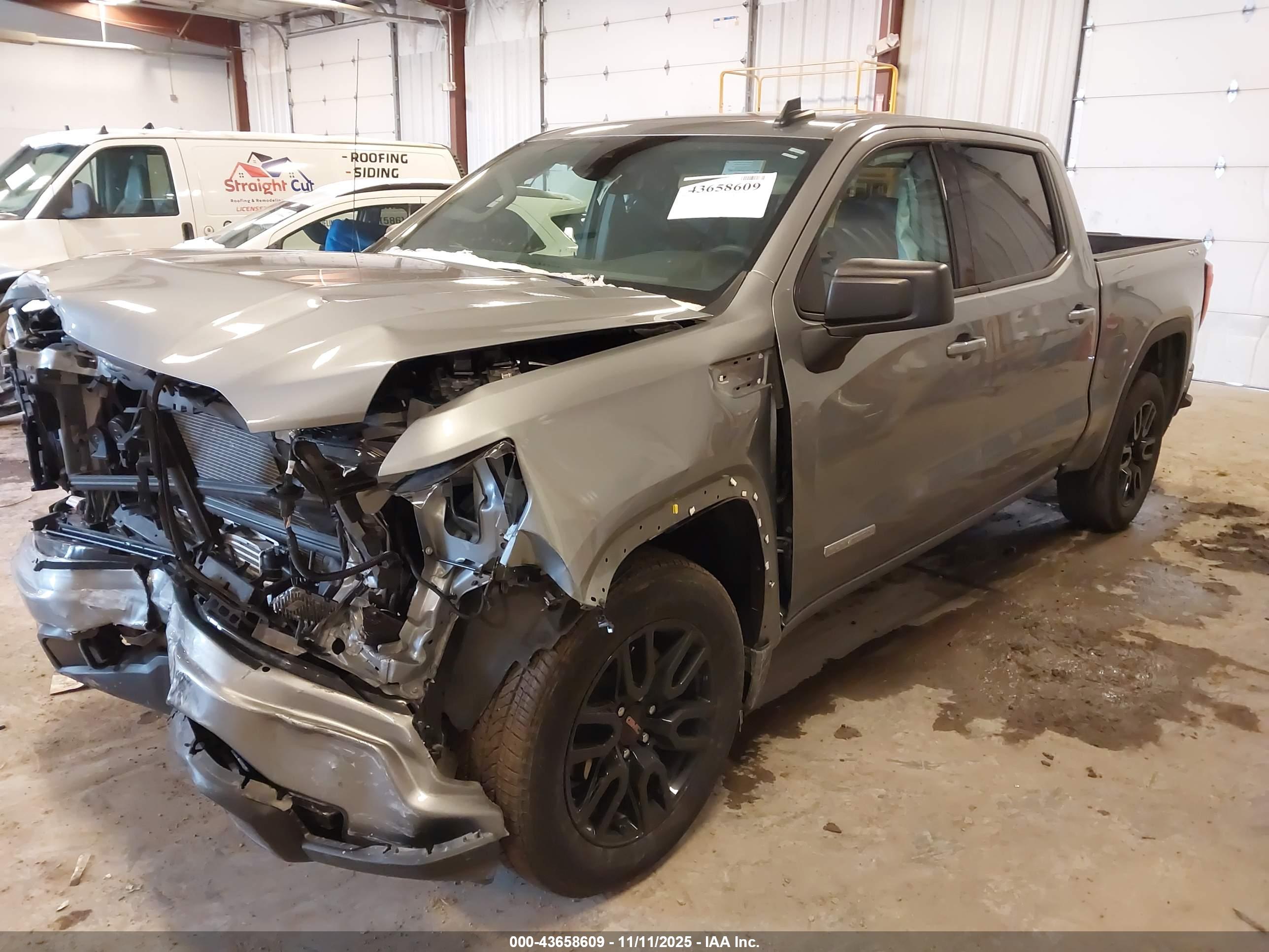 GMC SIERRA image 2