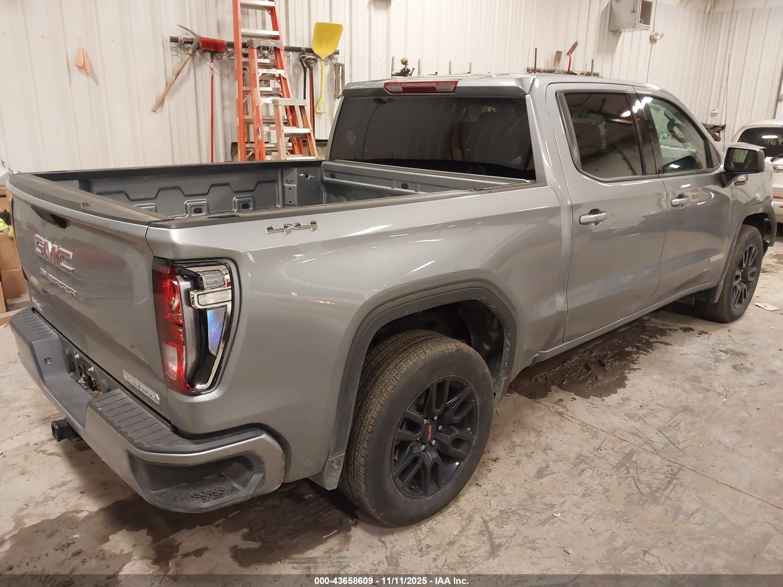 GMC SIERRA image 4