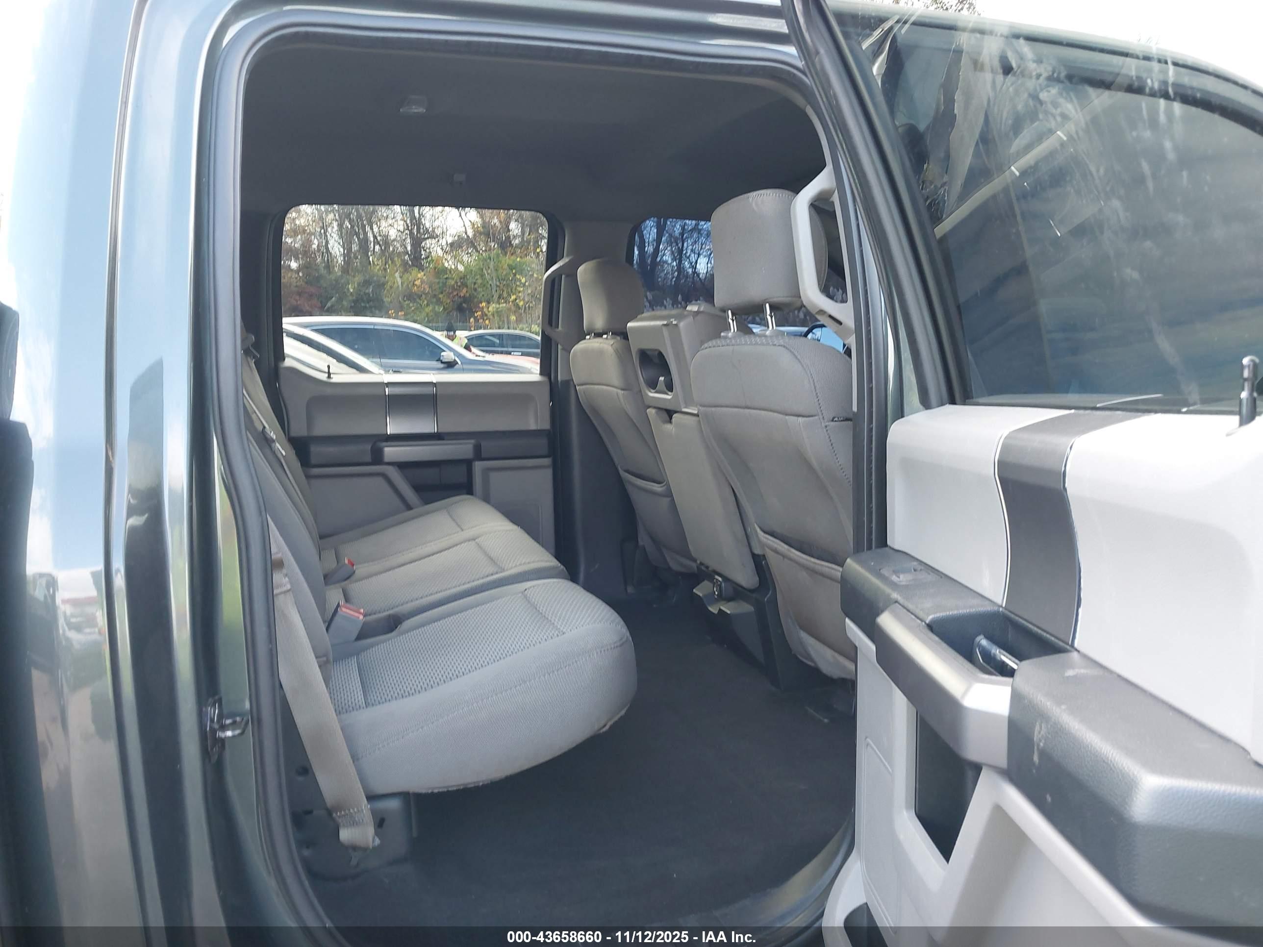 FORD F-150 image 8