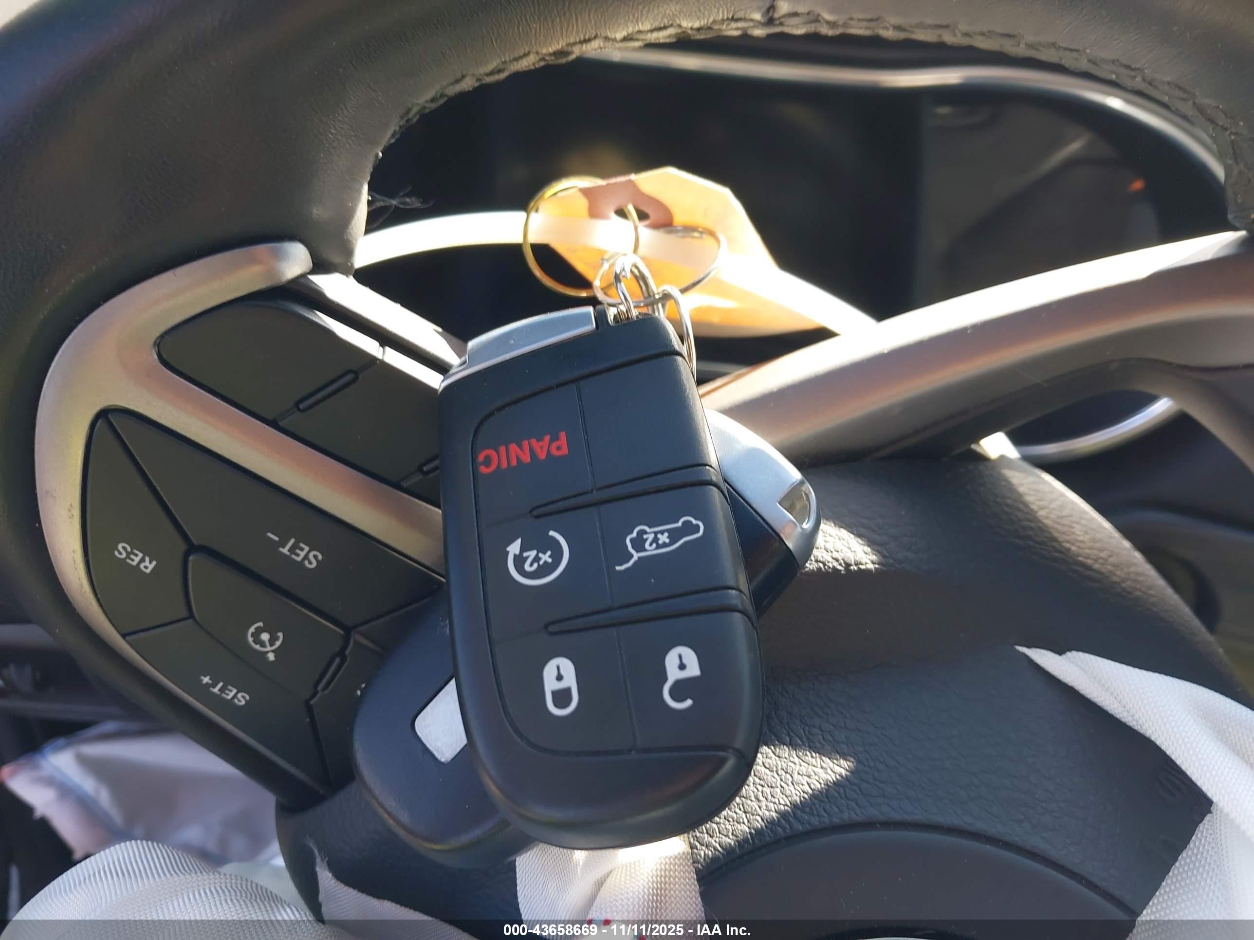 JEEP GRAND image 11