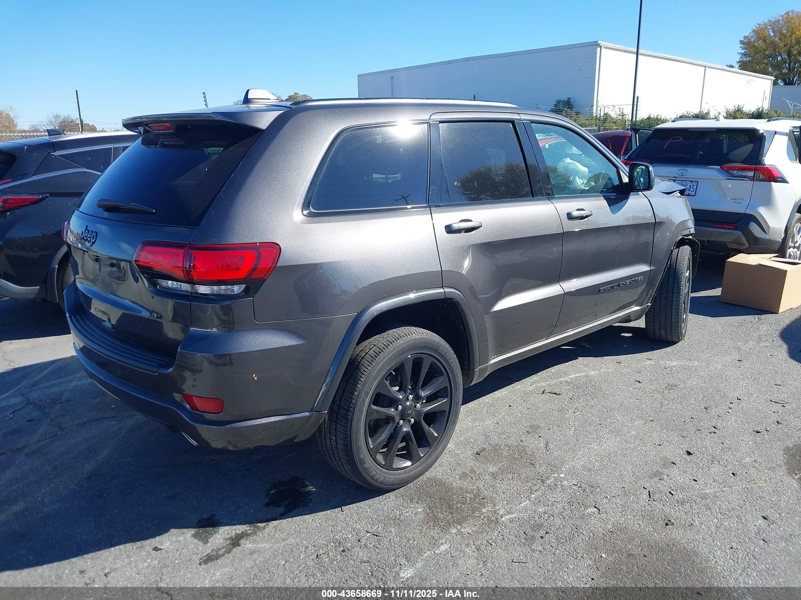 JEEP GRAND image 4
