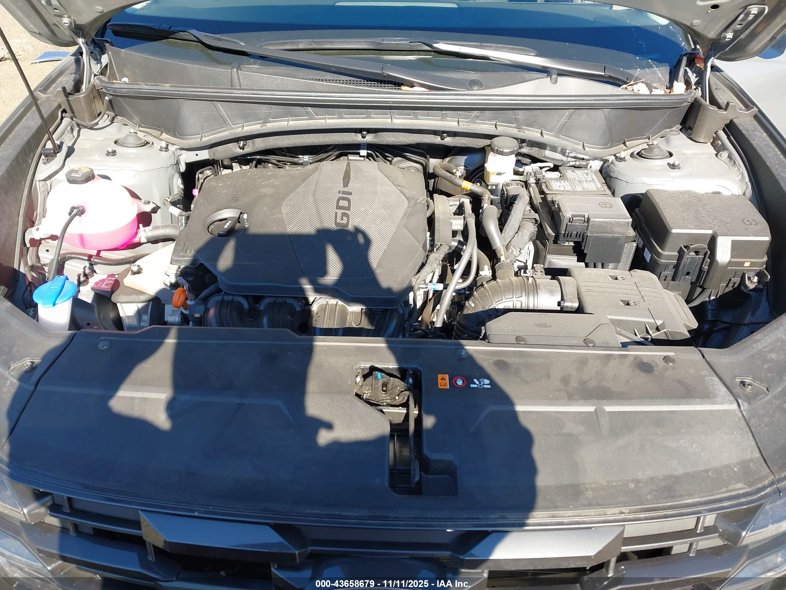 HYUNDAI TUCSON image 10