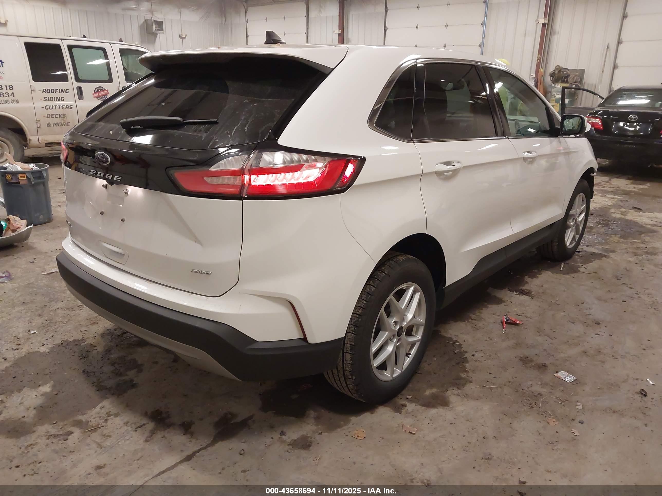 FORD EDGE image 4
