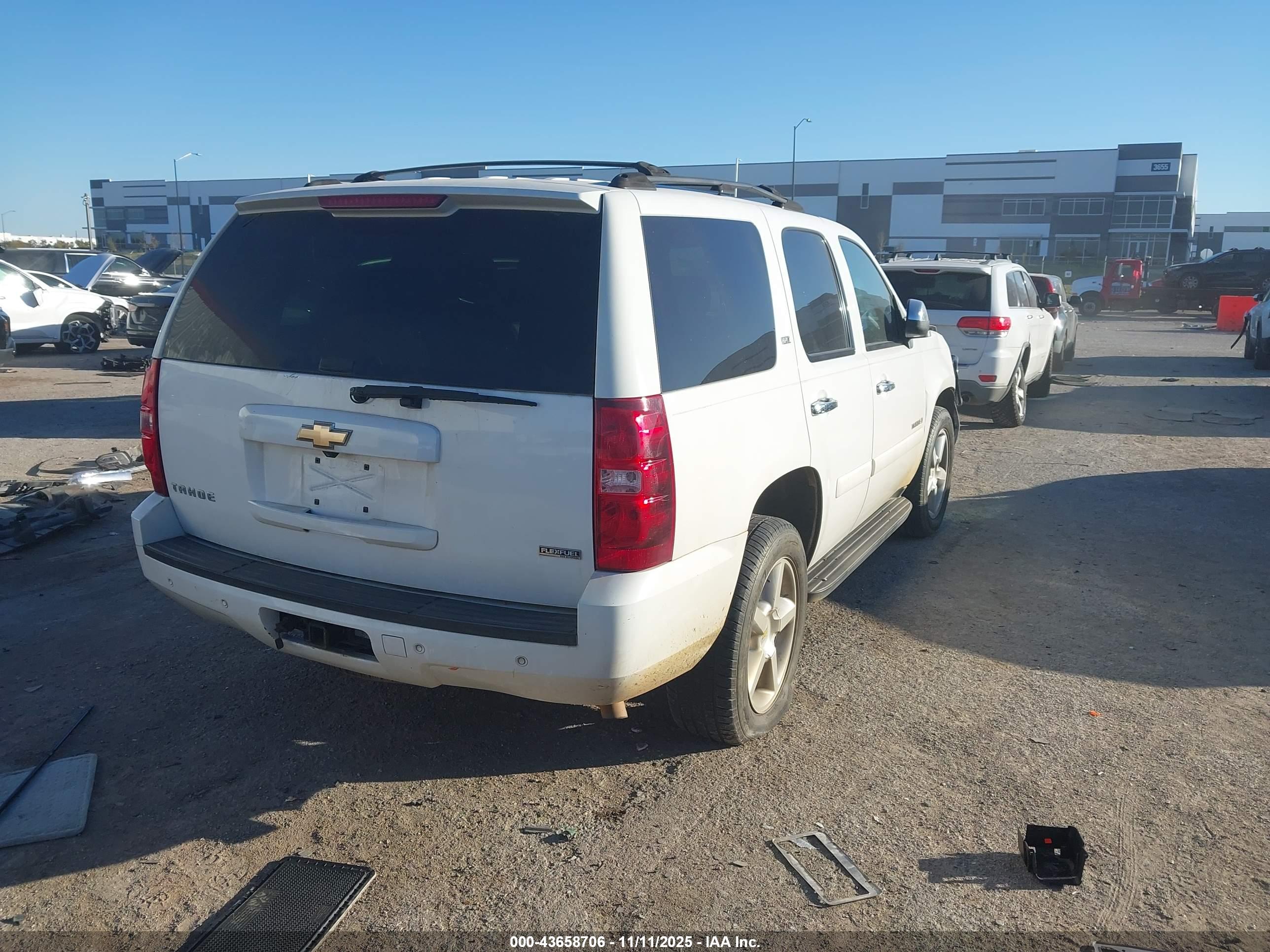 CHEVROLET TAHOE image 4