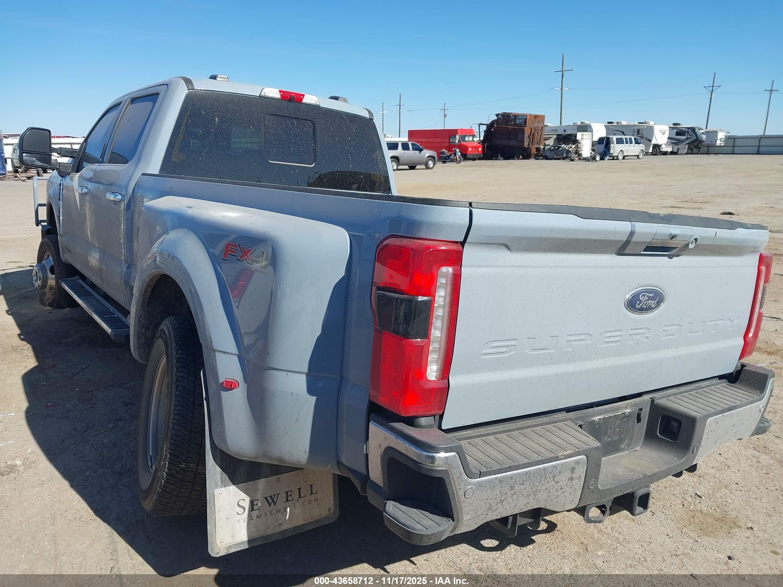FORD F-350 image 3