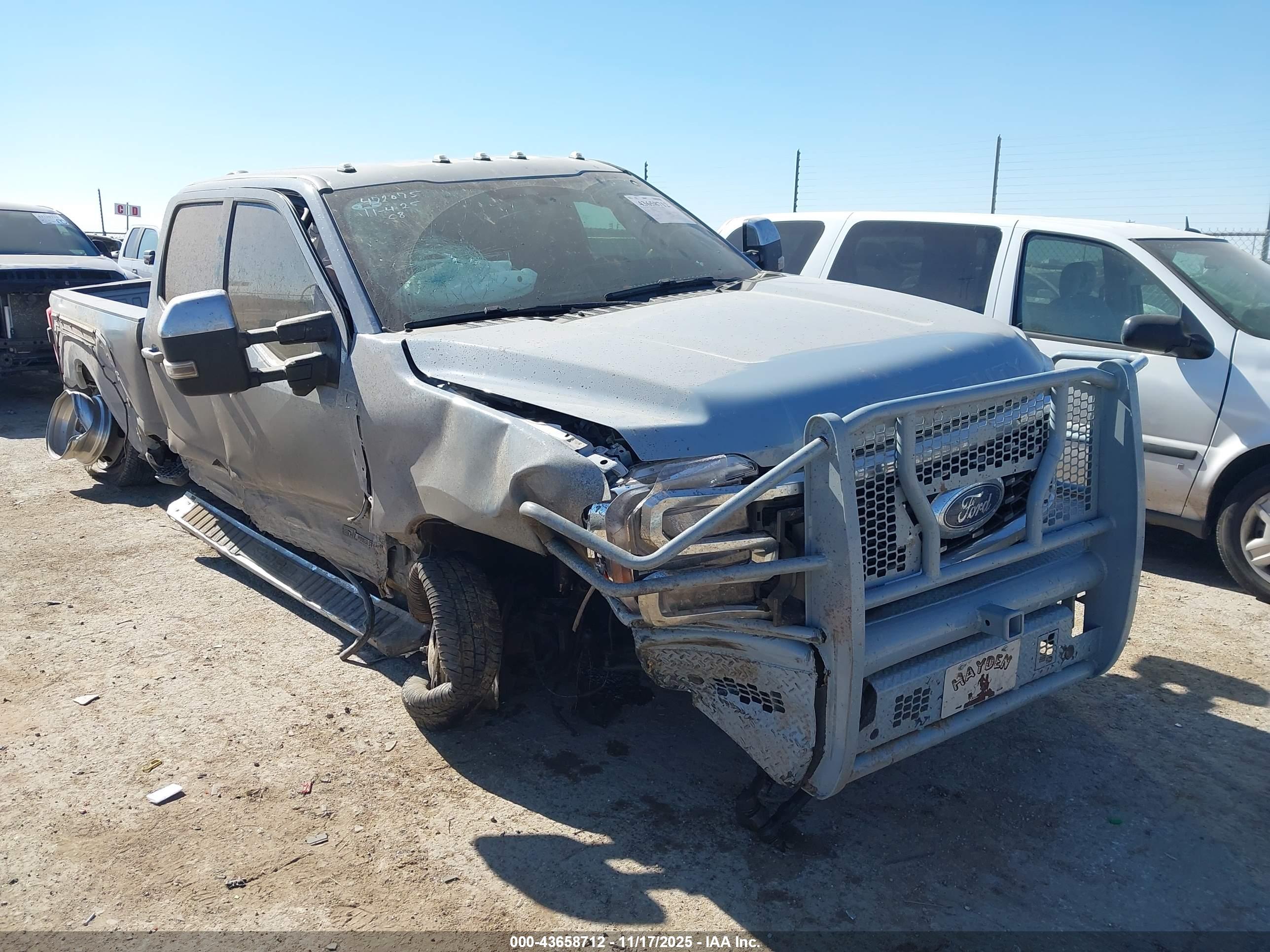 FORD F-350 image 6