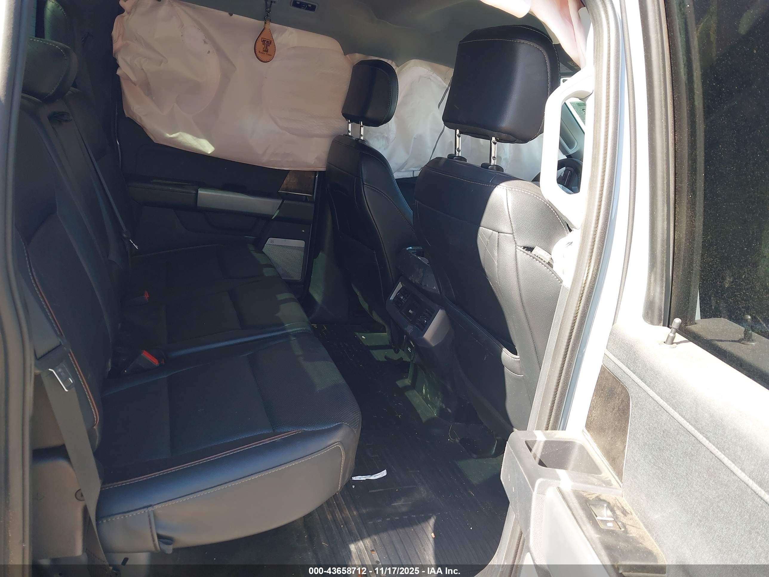 FORD F-350 image 8