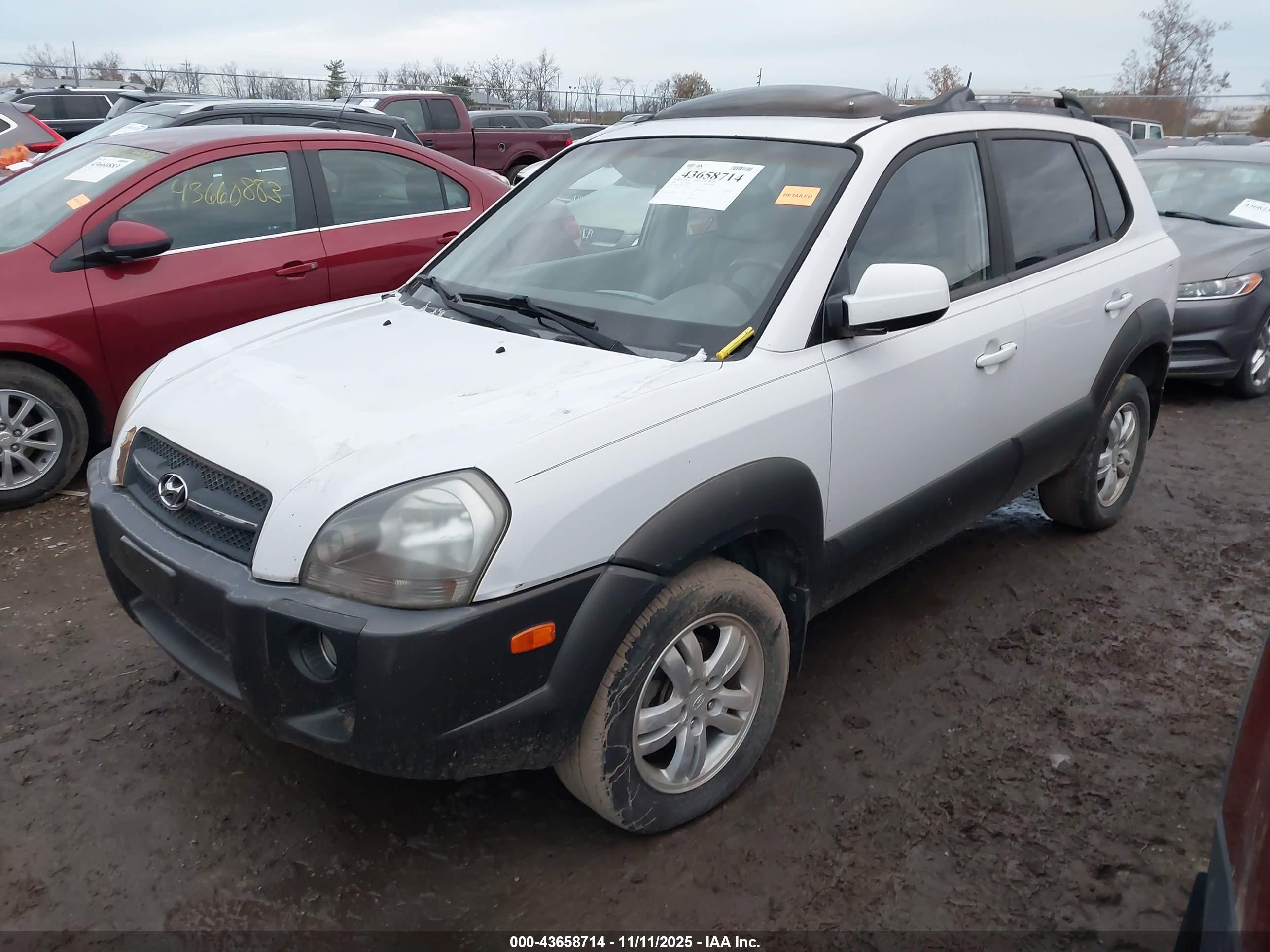 HYUNDAI TUCSON image 2