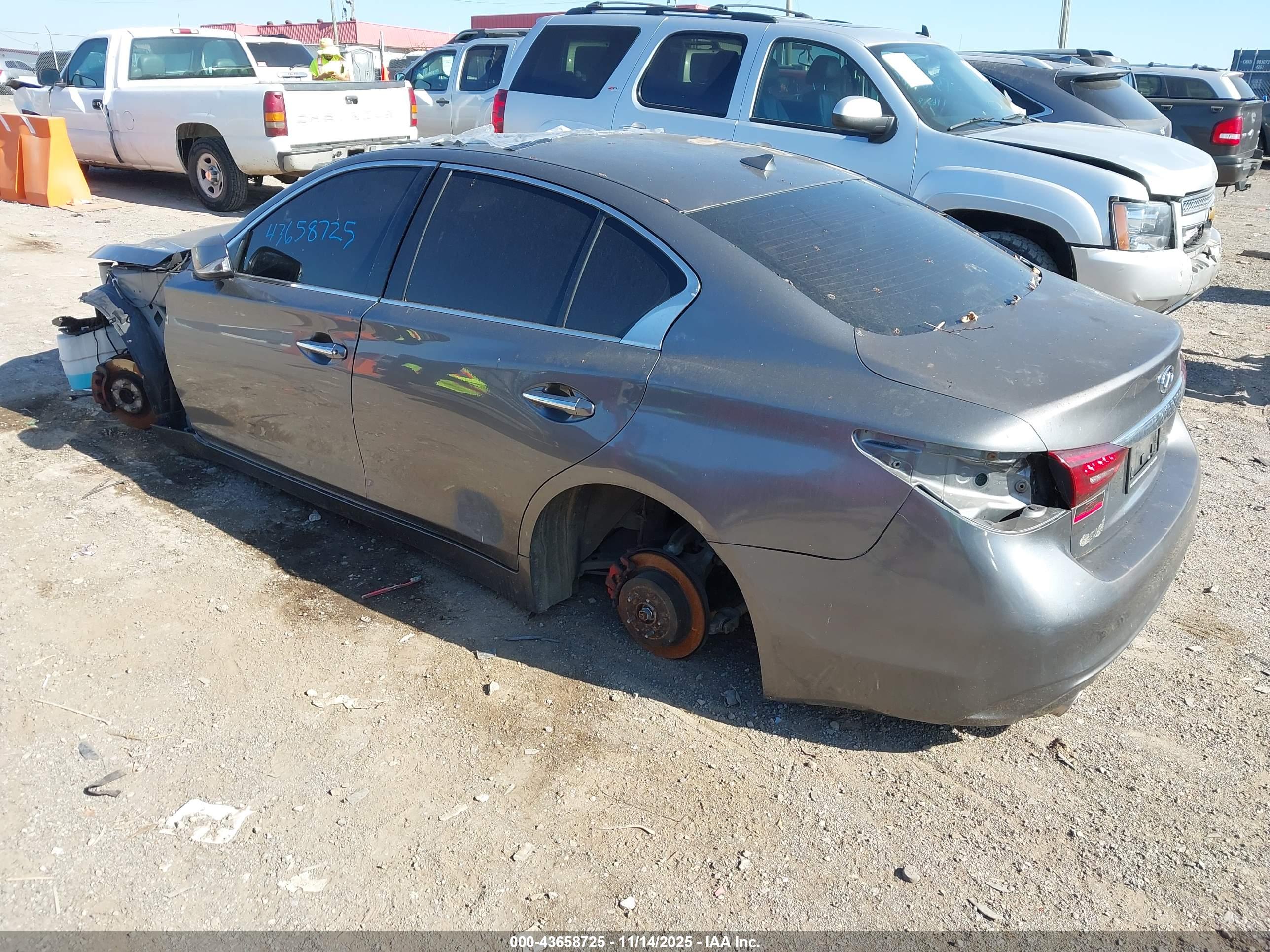 INFINITI Q50 image 3