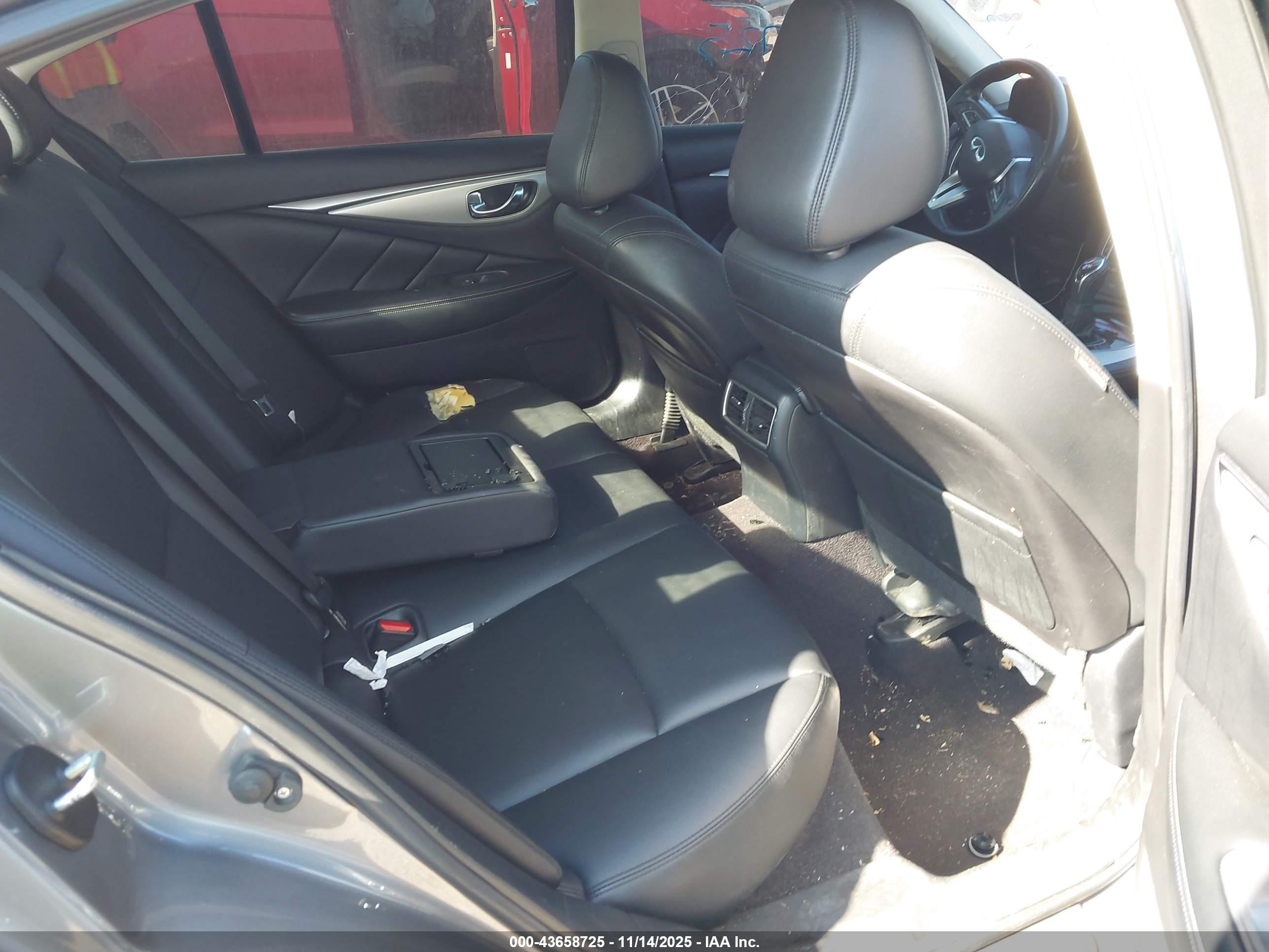 INFINITI Q50 image 8