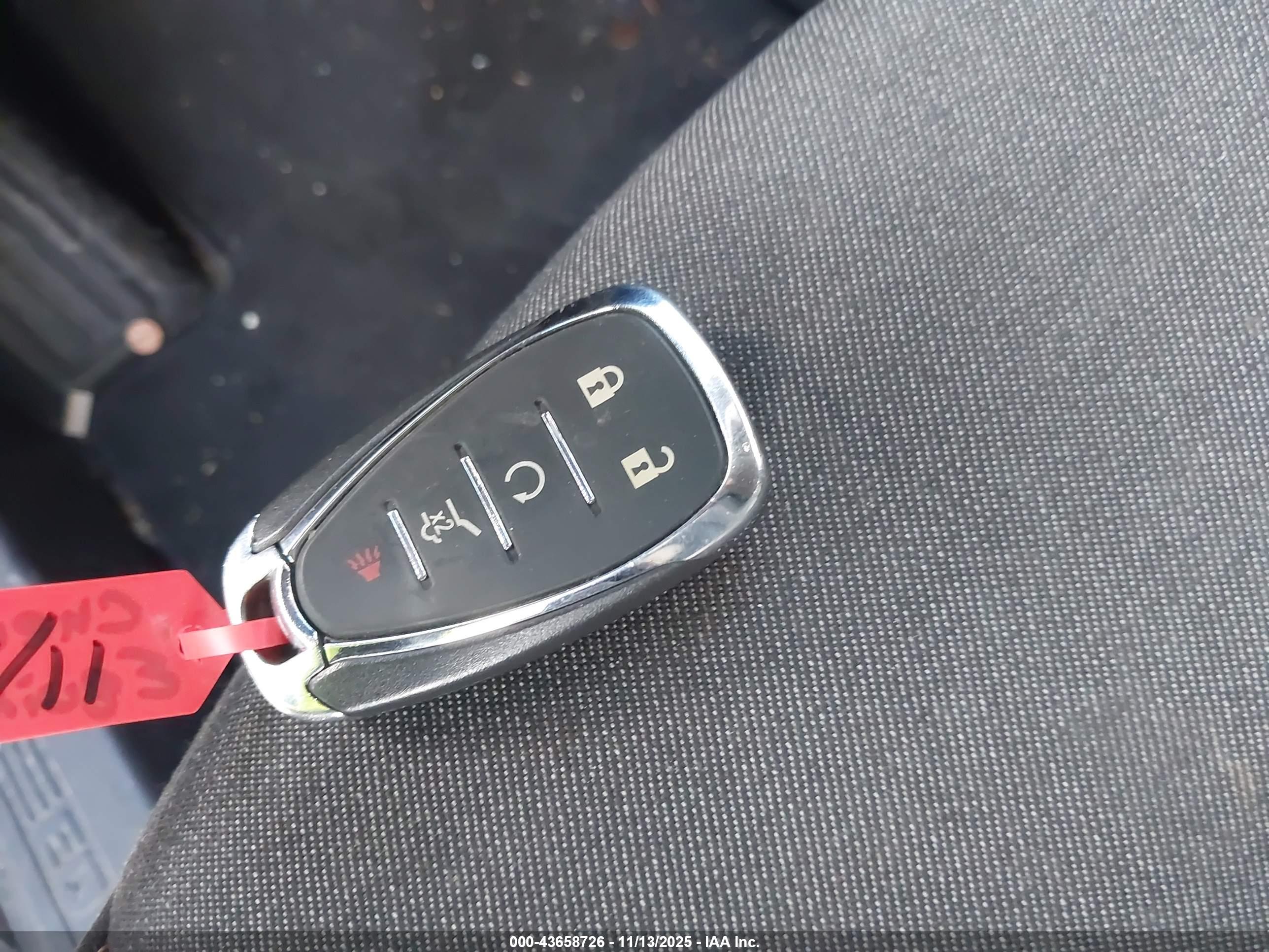 CHEVROLET EQUINOX image 11