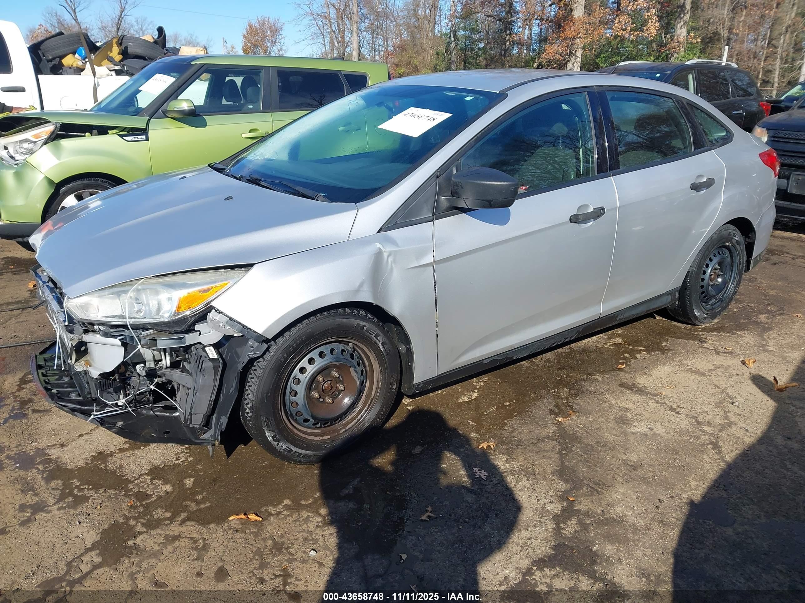 FORD FOCUS image 2