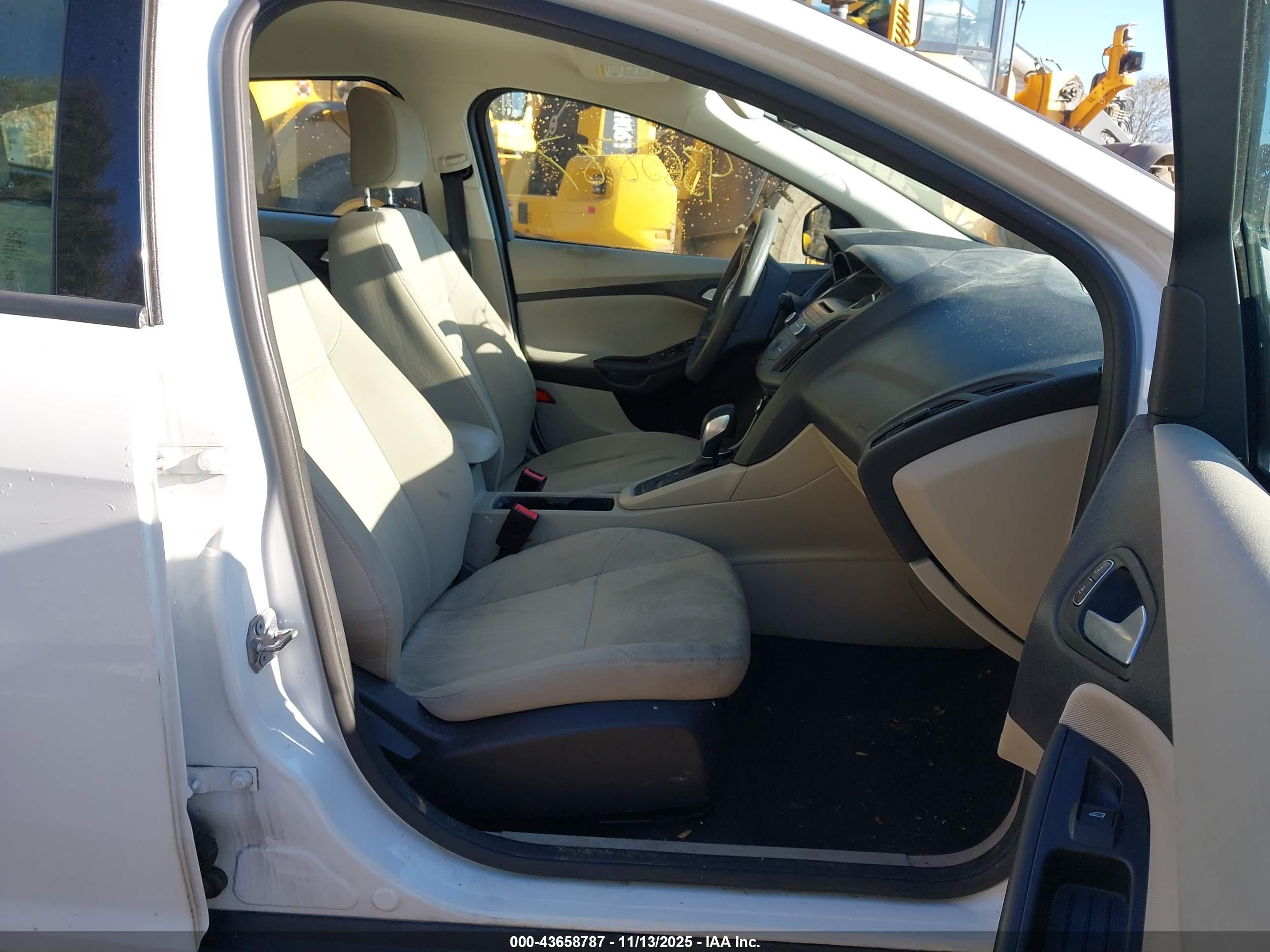 FORD FOCUS image 5