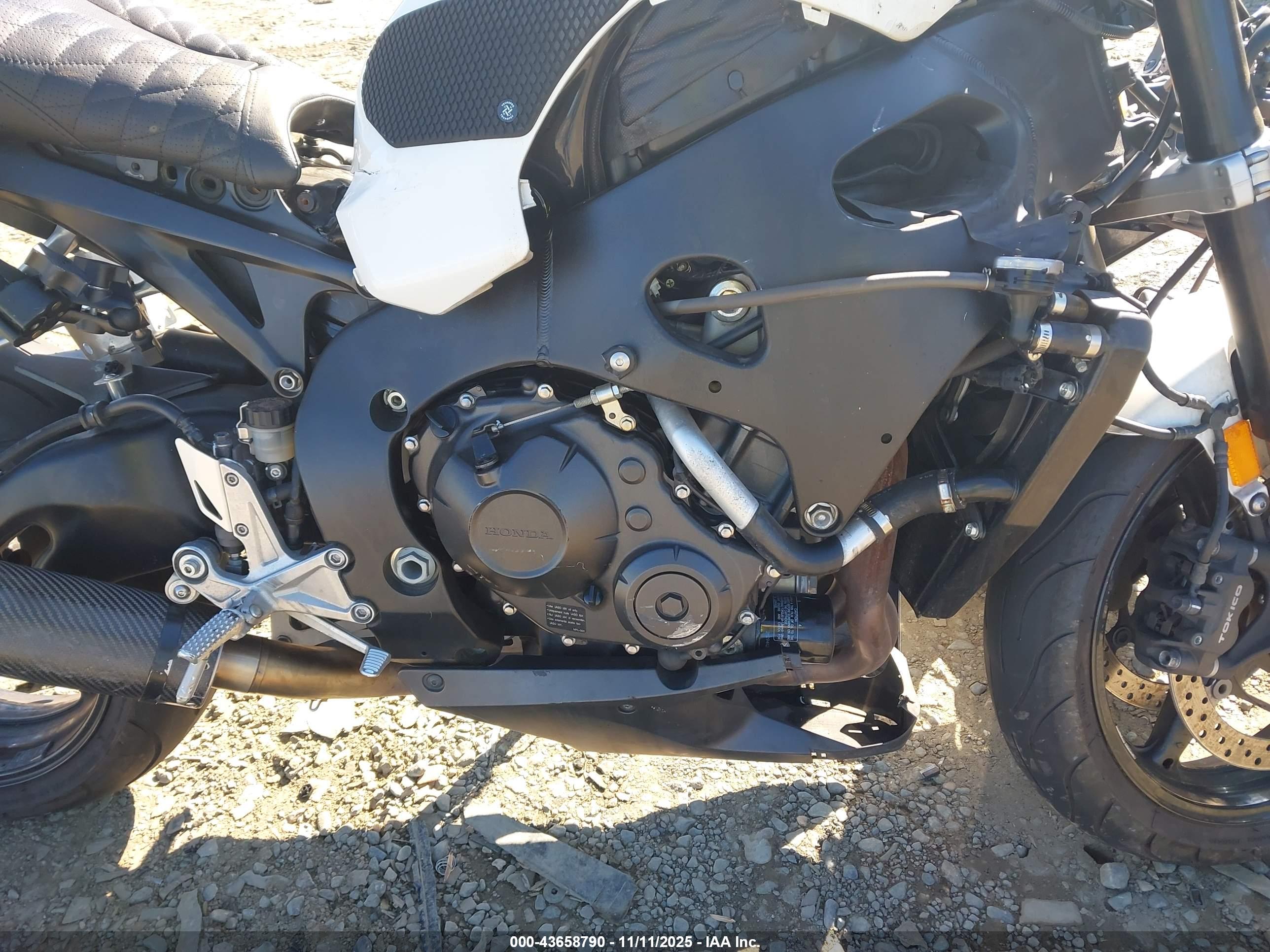 HONDA CBR1000 image 8