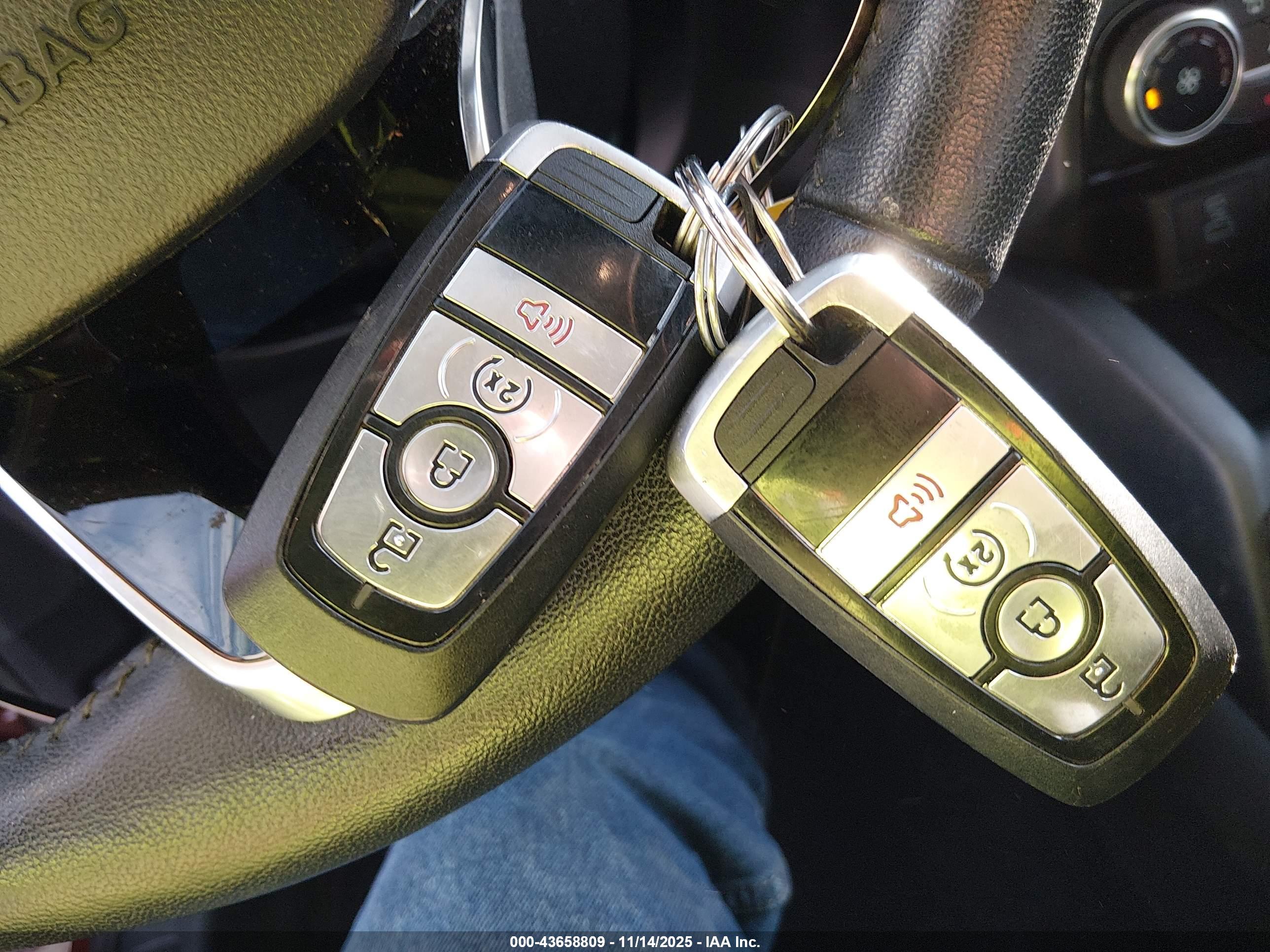 FORD ESCAPE image 11