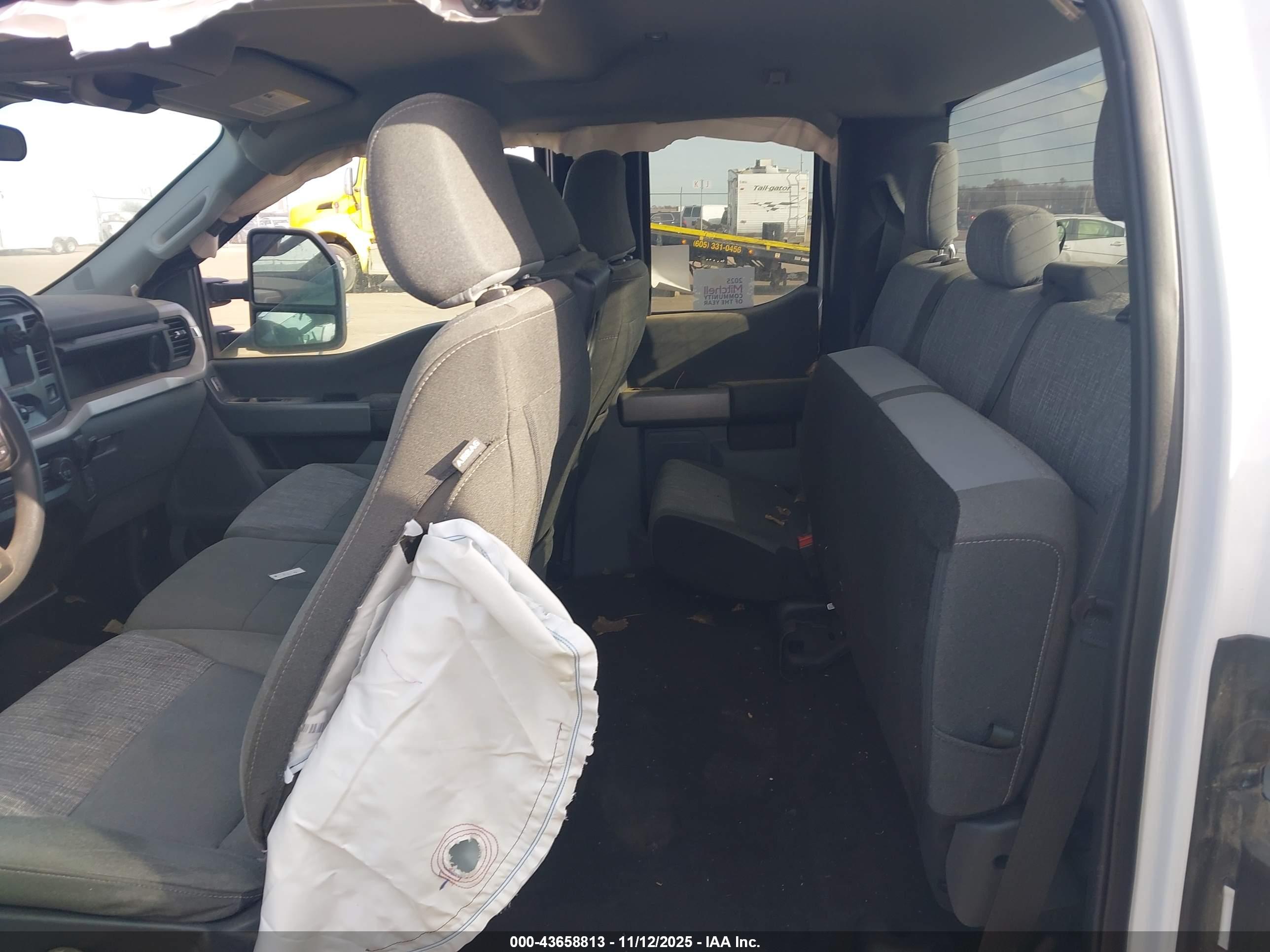 FORD F-150 image 8