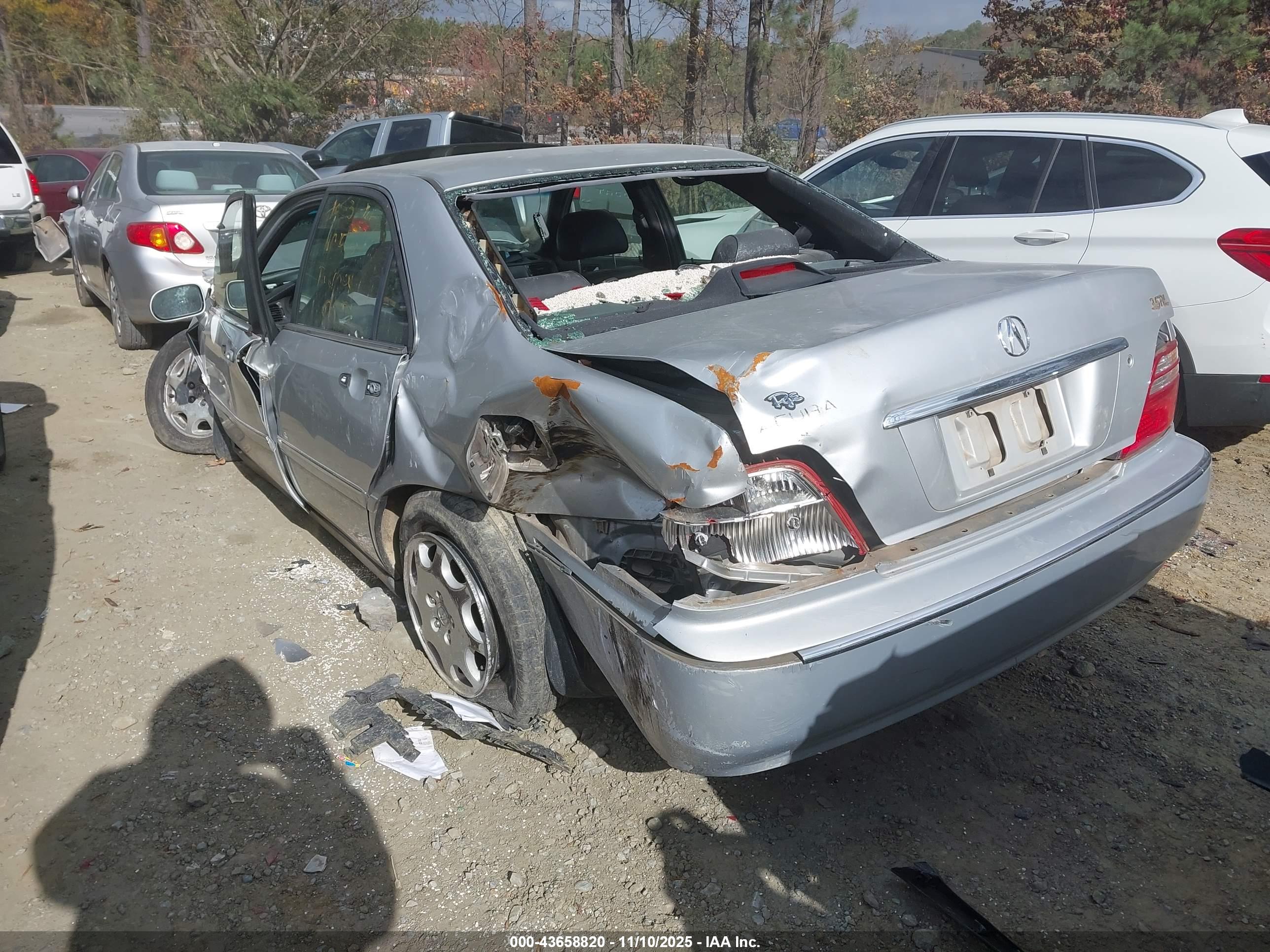 ACURA RL image 3