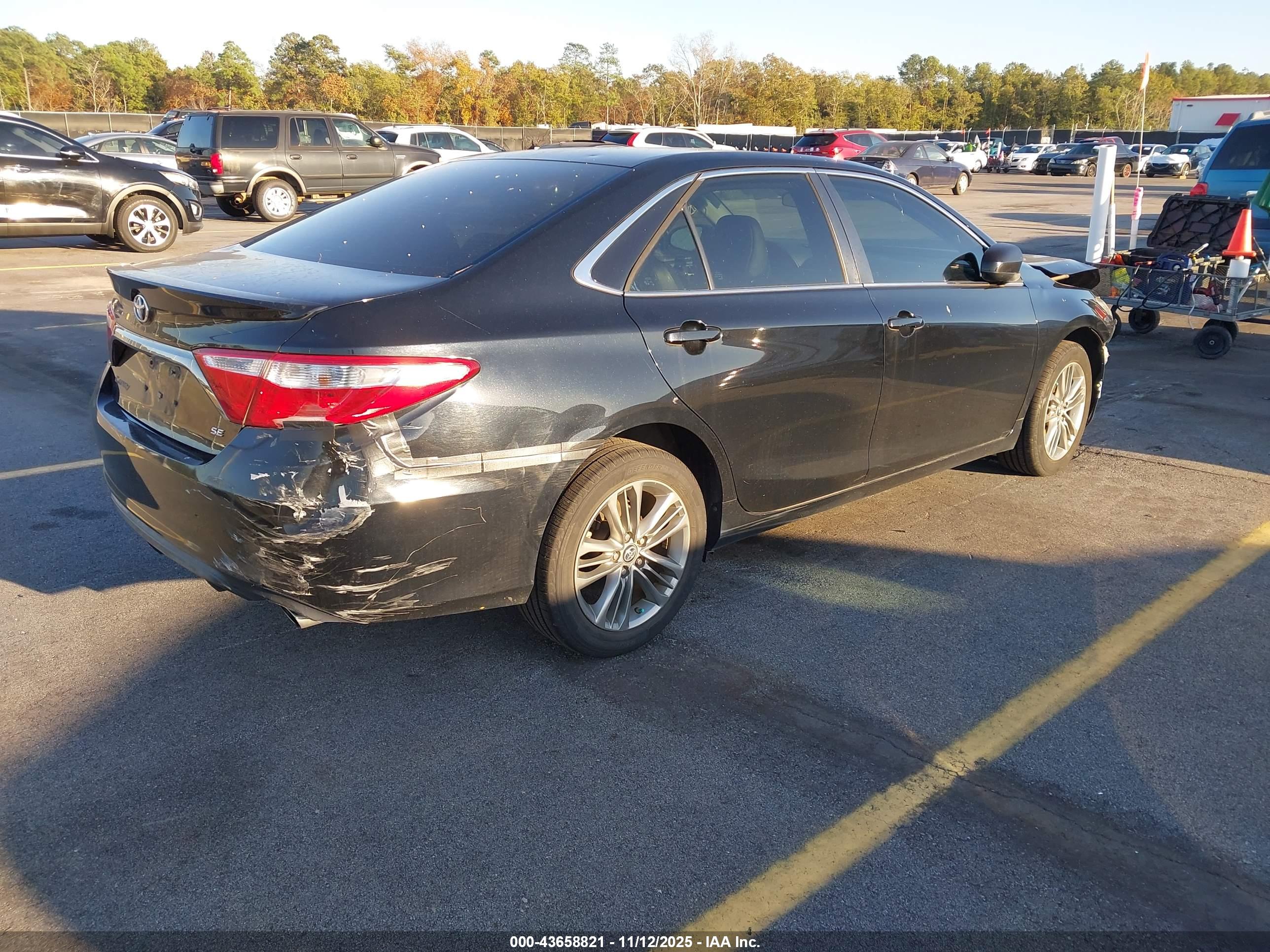 TOYOTA CAMRY image 4