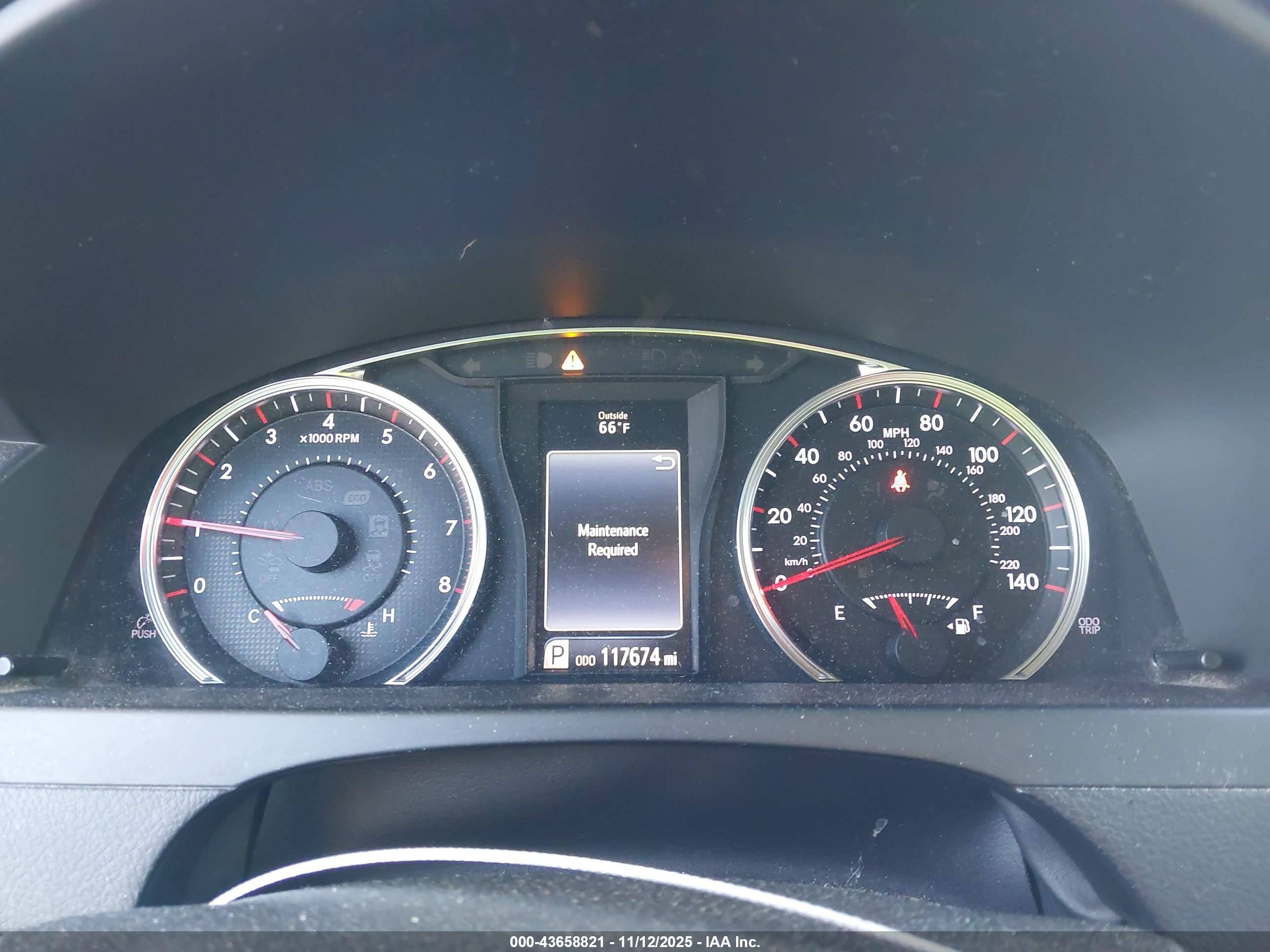 TOYOTA CAMRY image 7