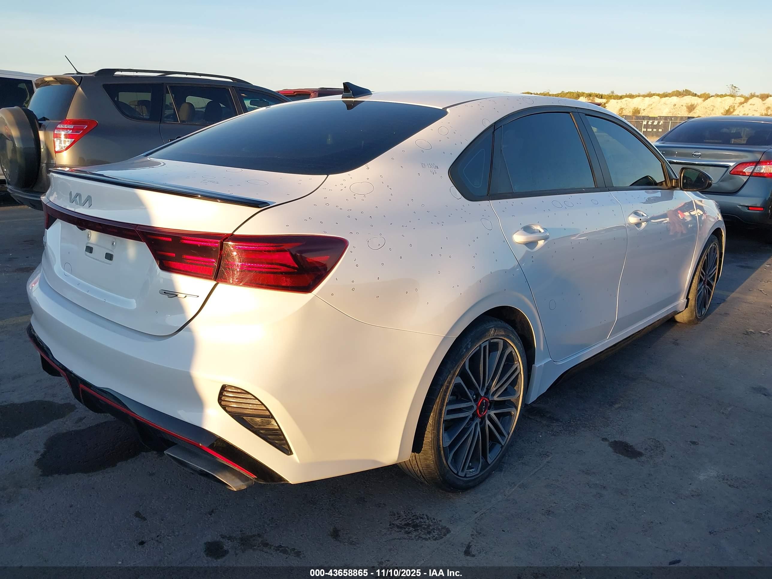 KIA FORTE image 4