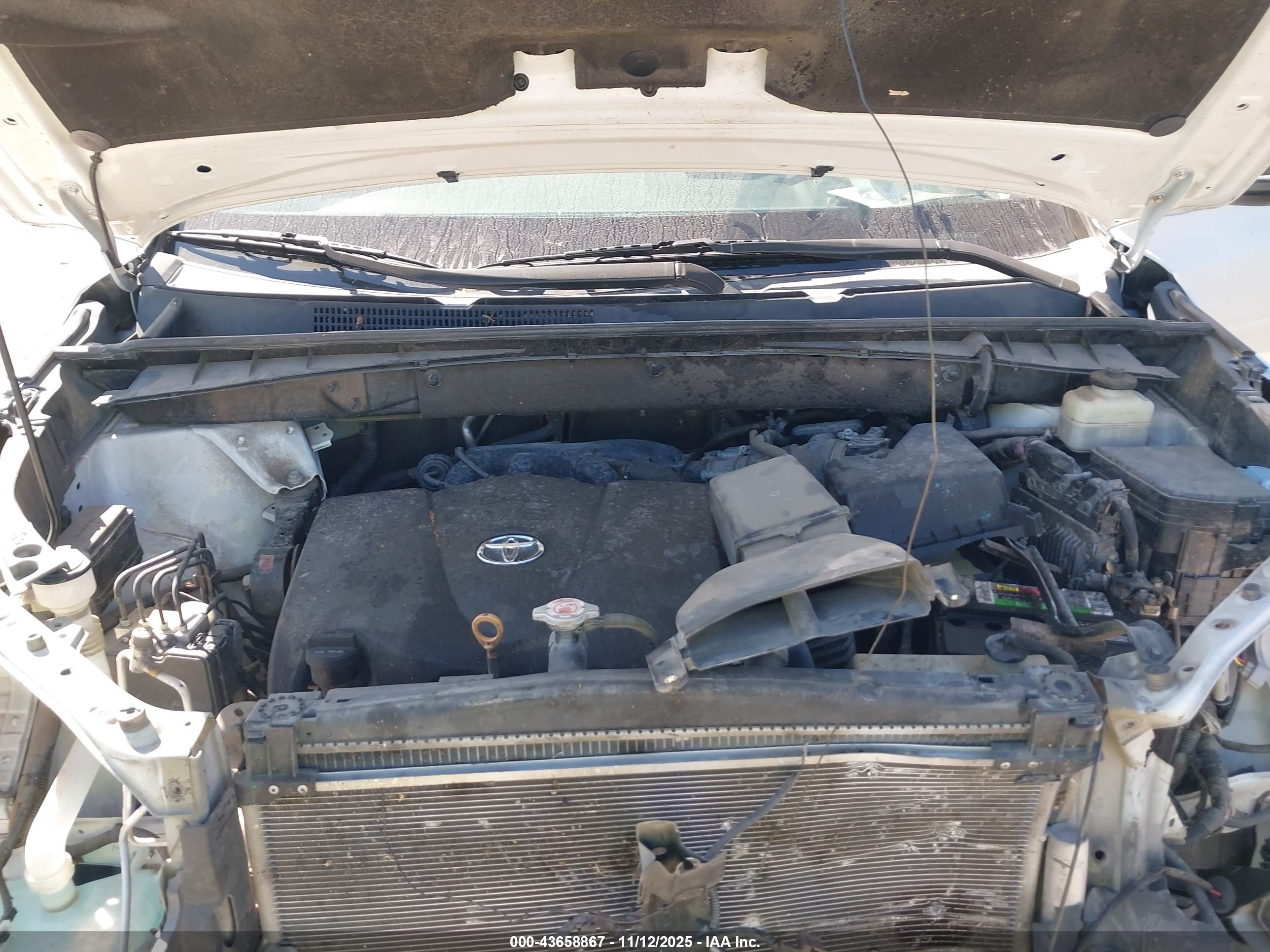 TOYOTA HIGHLANDER image 10