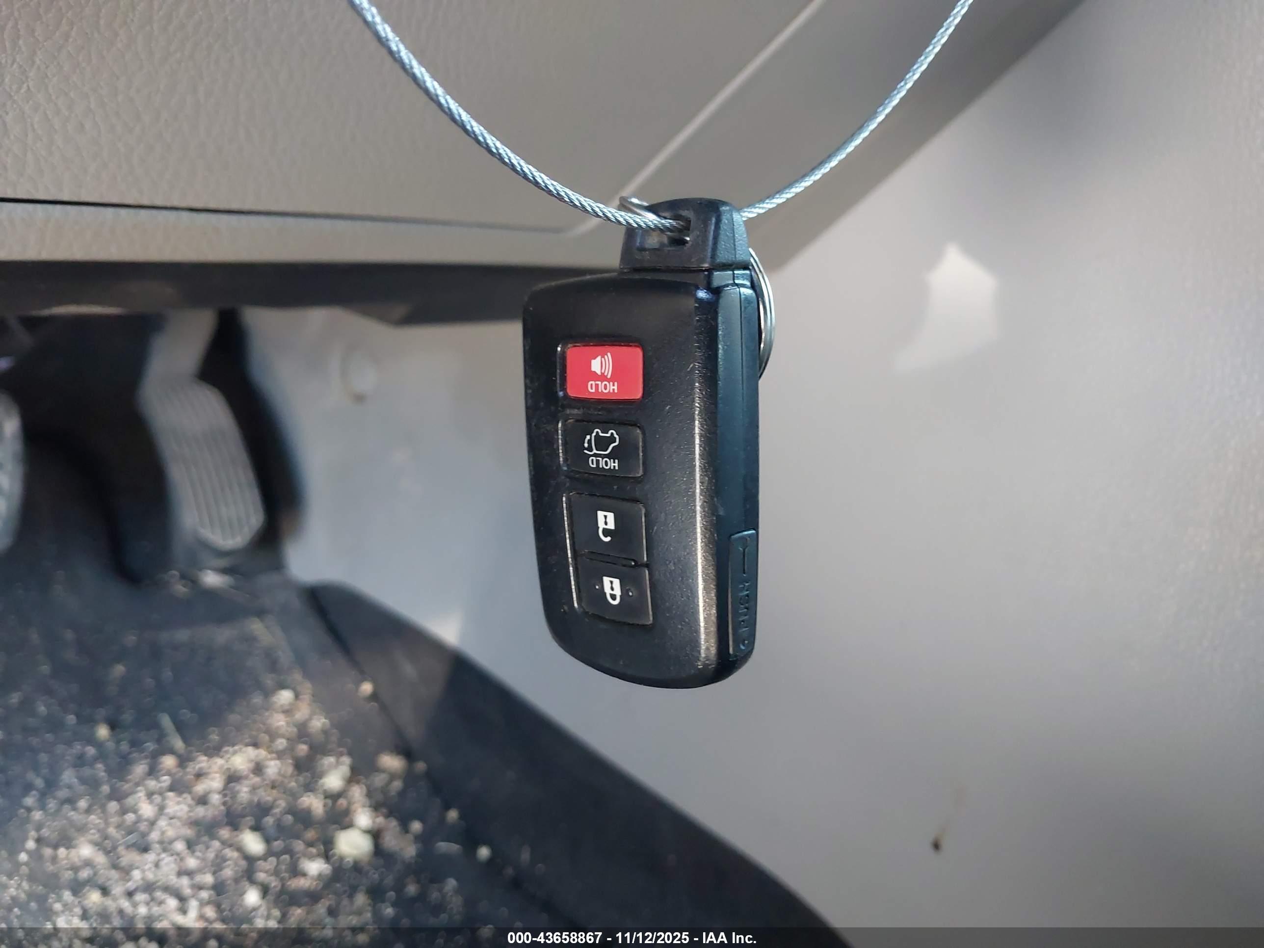 TOYOTA HIGHLANDER image 11