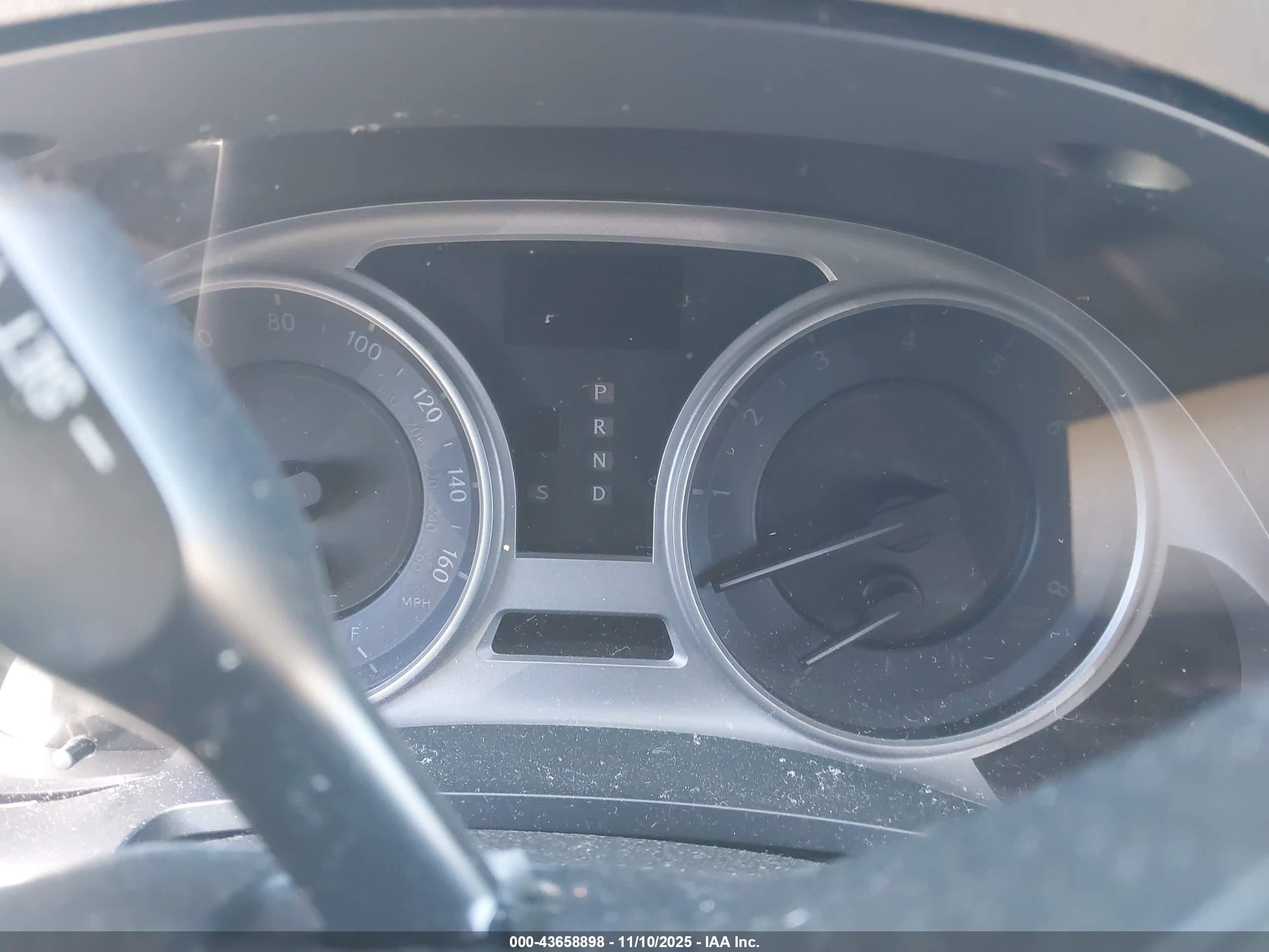 LEXUS IS image 7