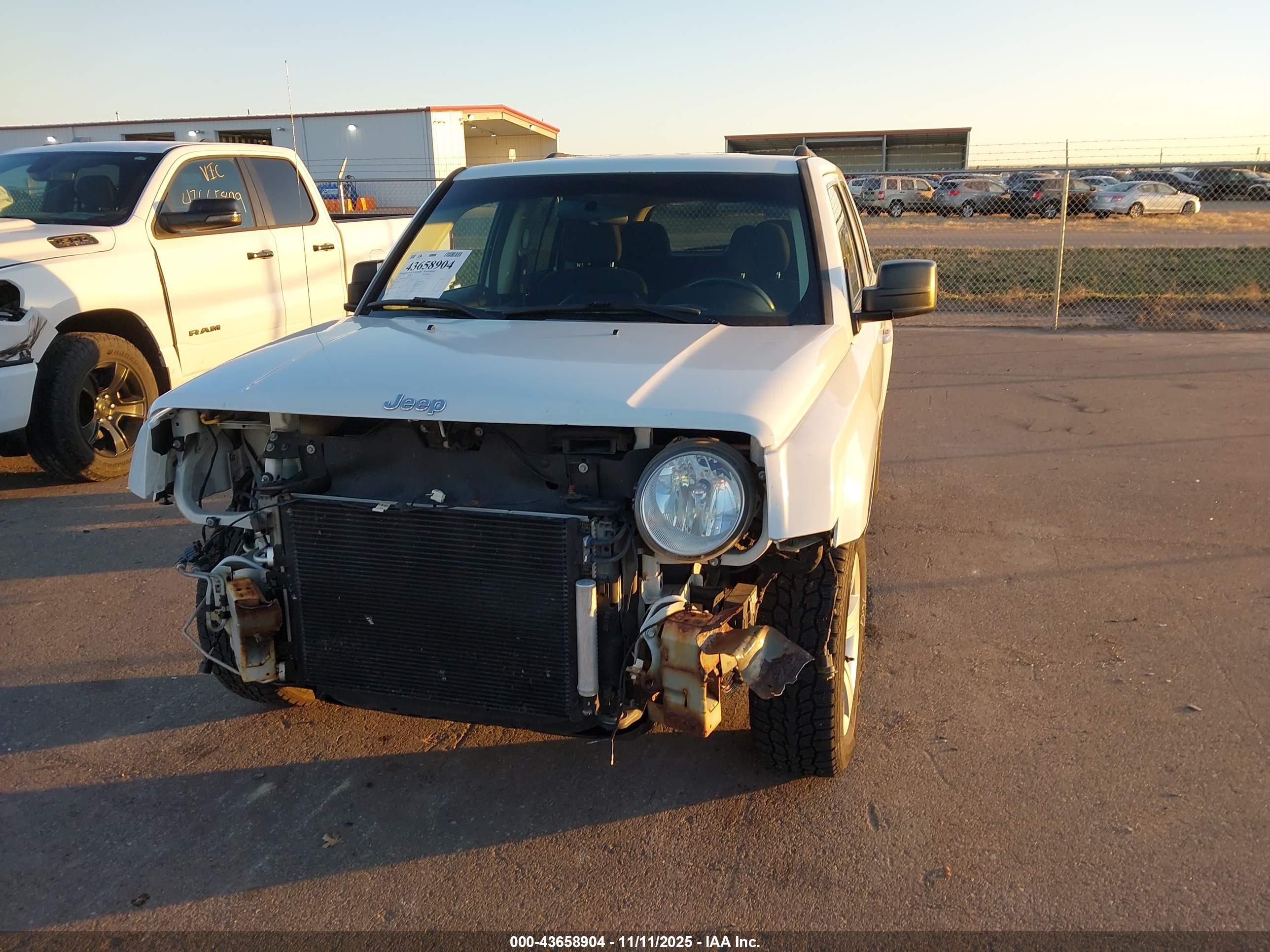 JEEP PATRIOT image 6