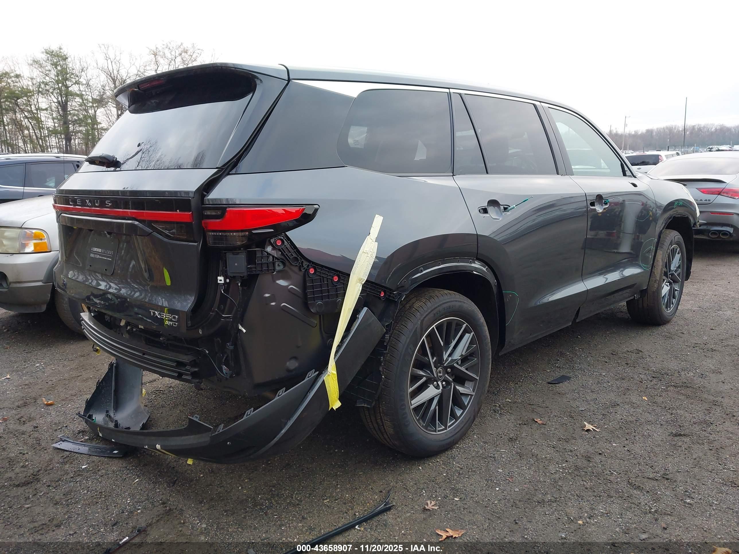 LEXUS TX image 4