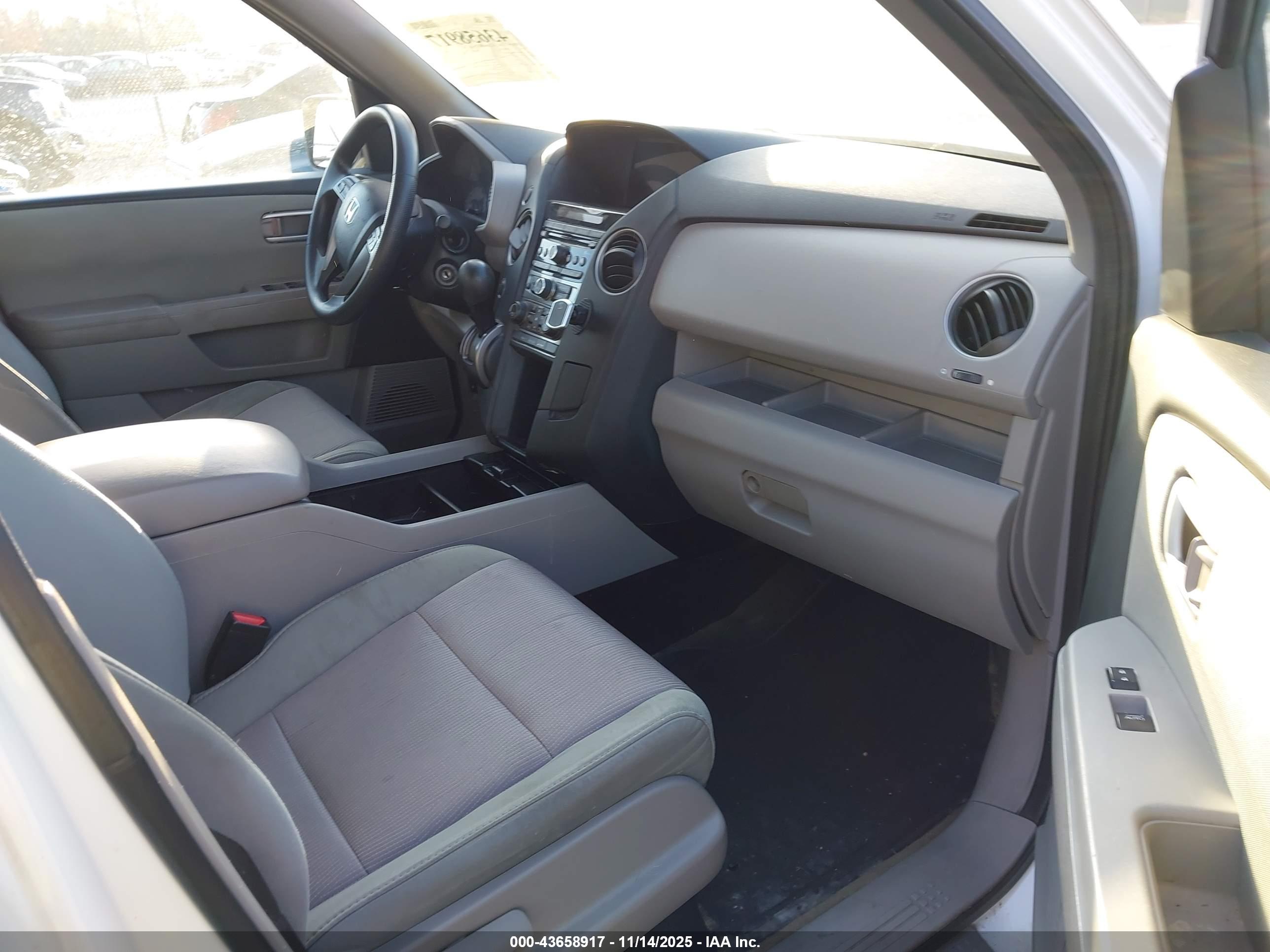 HONDA PILOT image 5