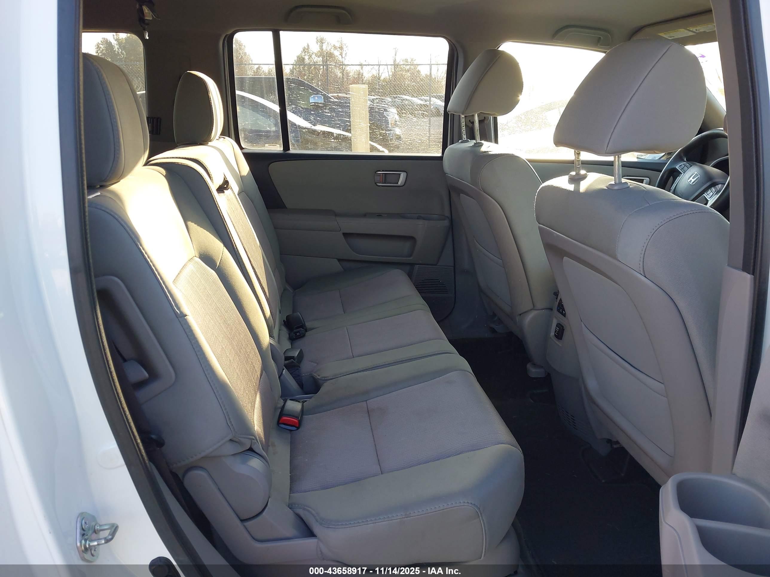HONDA PILOT image 8