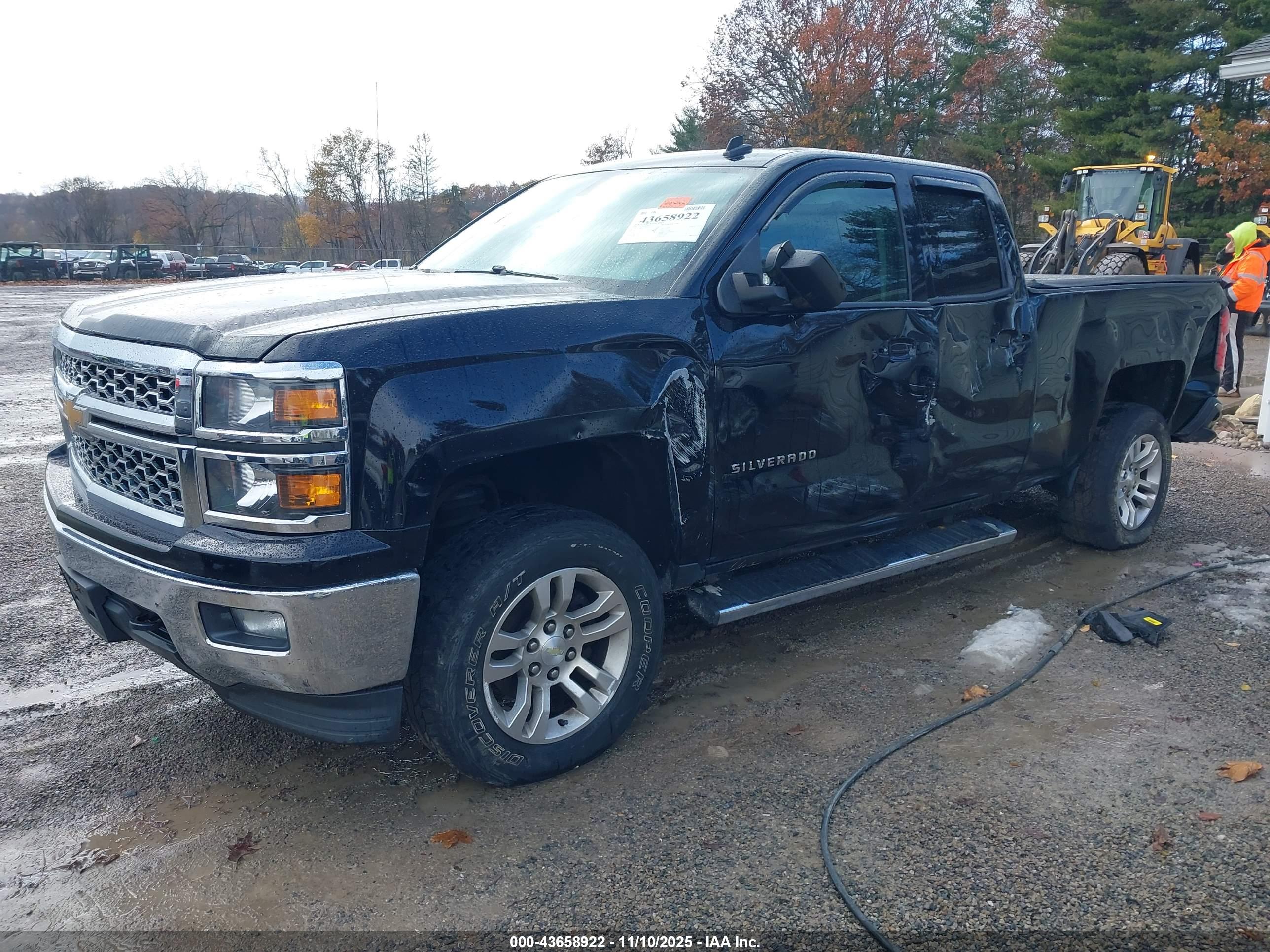 CHEVROLET SILVERADO image 2