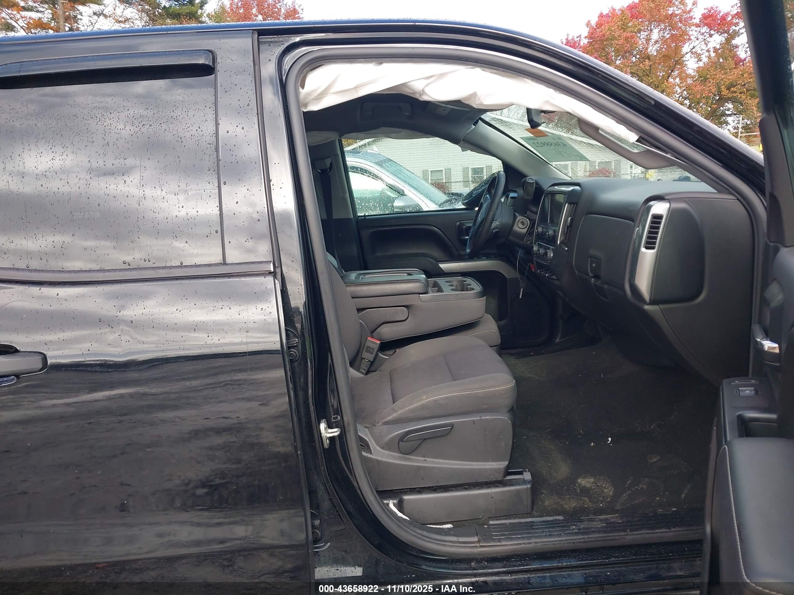 CHEVROLET SILVERADO image 5