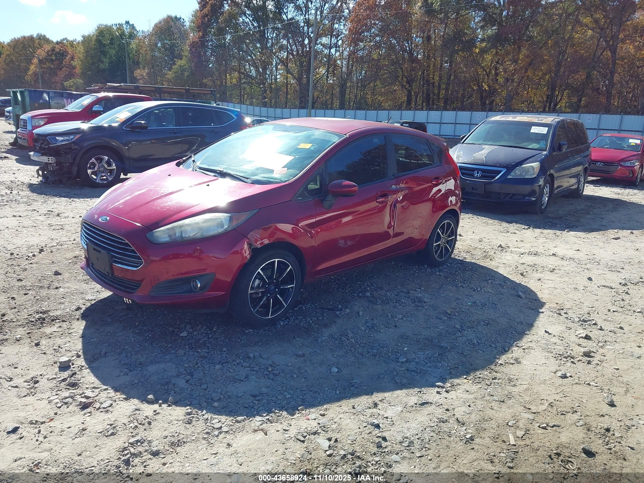FORD FIESTA image 2